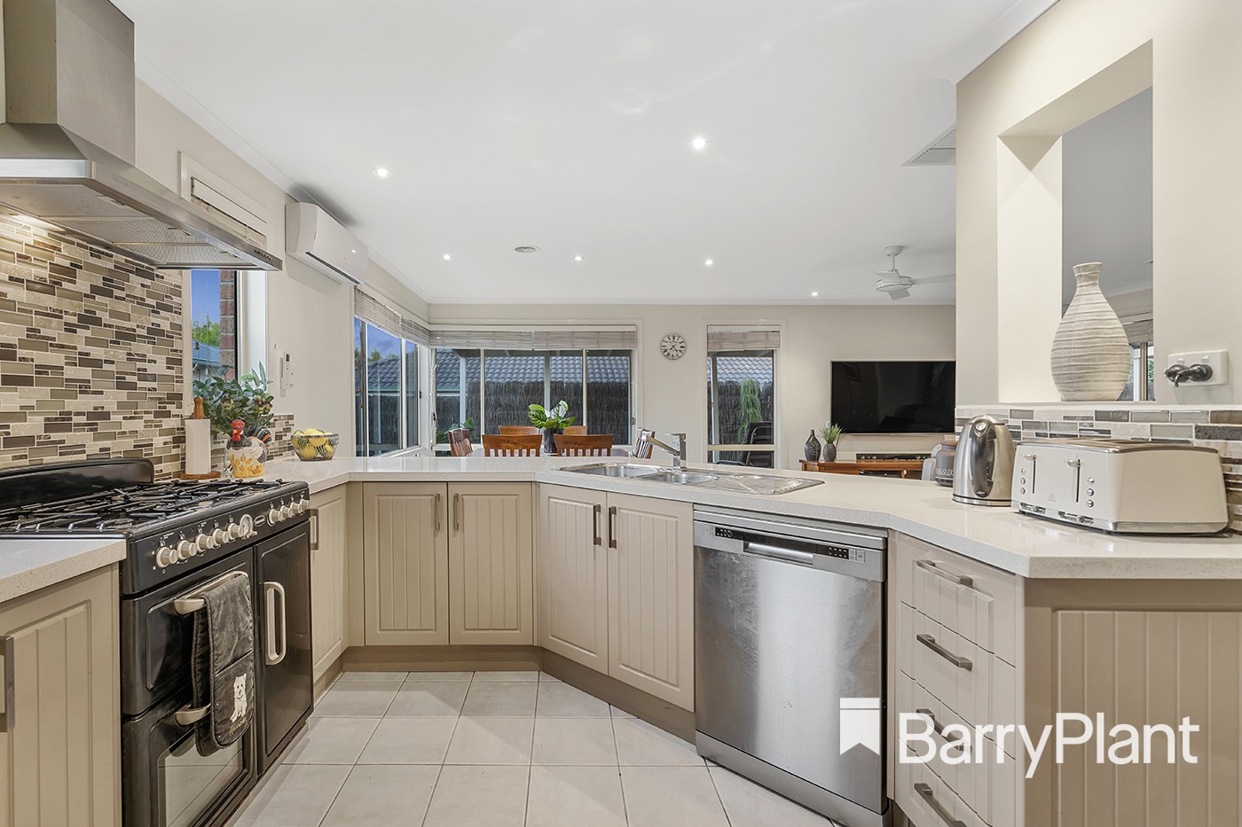 7 Paris CourtMooroolbark, VIC 3138, Mooroolbark - Thumbnail 5