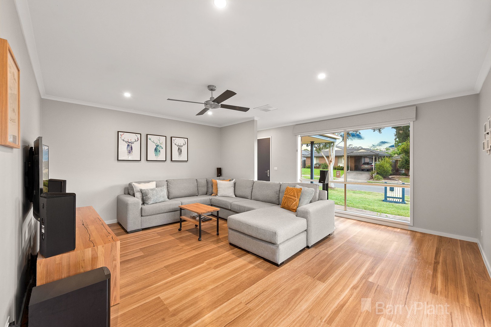10 Conrad CourtPakenham, VIC 3810, Pakenham - Thumbnail 4