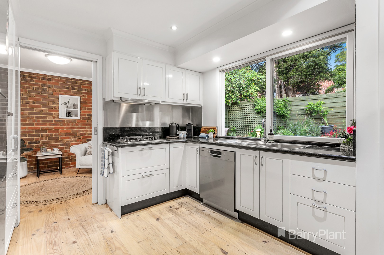 8/19 Harlington Avenue, Eltham, VIC 3095, Eltham - Thumbnail 3