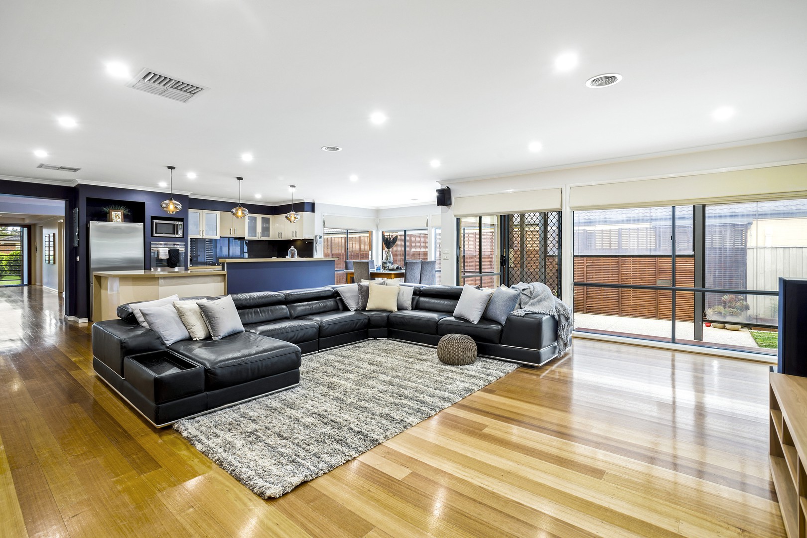 24 Reef Court, Aspendale Gardens, VIC 3195 - Thumbnail 2 - 22/10/2020