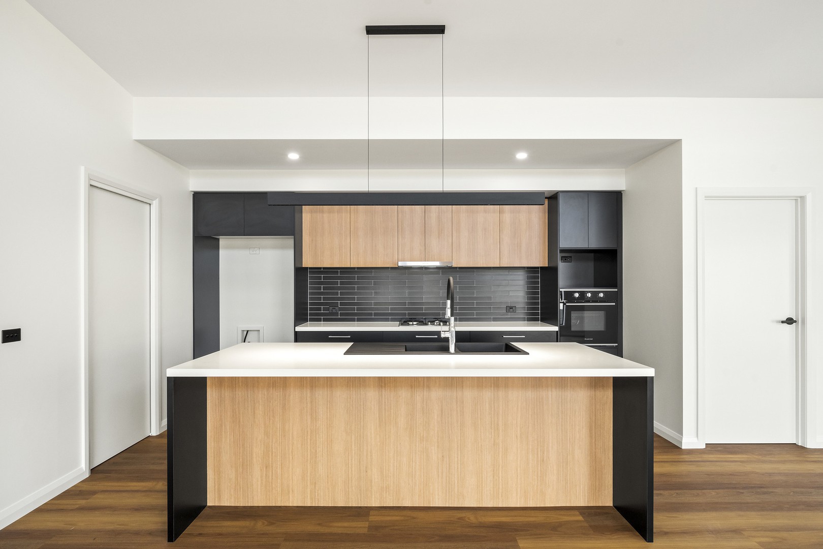 18 Galloway StreetAscot, VIC 3551, Ascot - Thumbnail 2