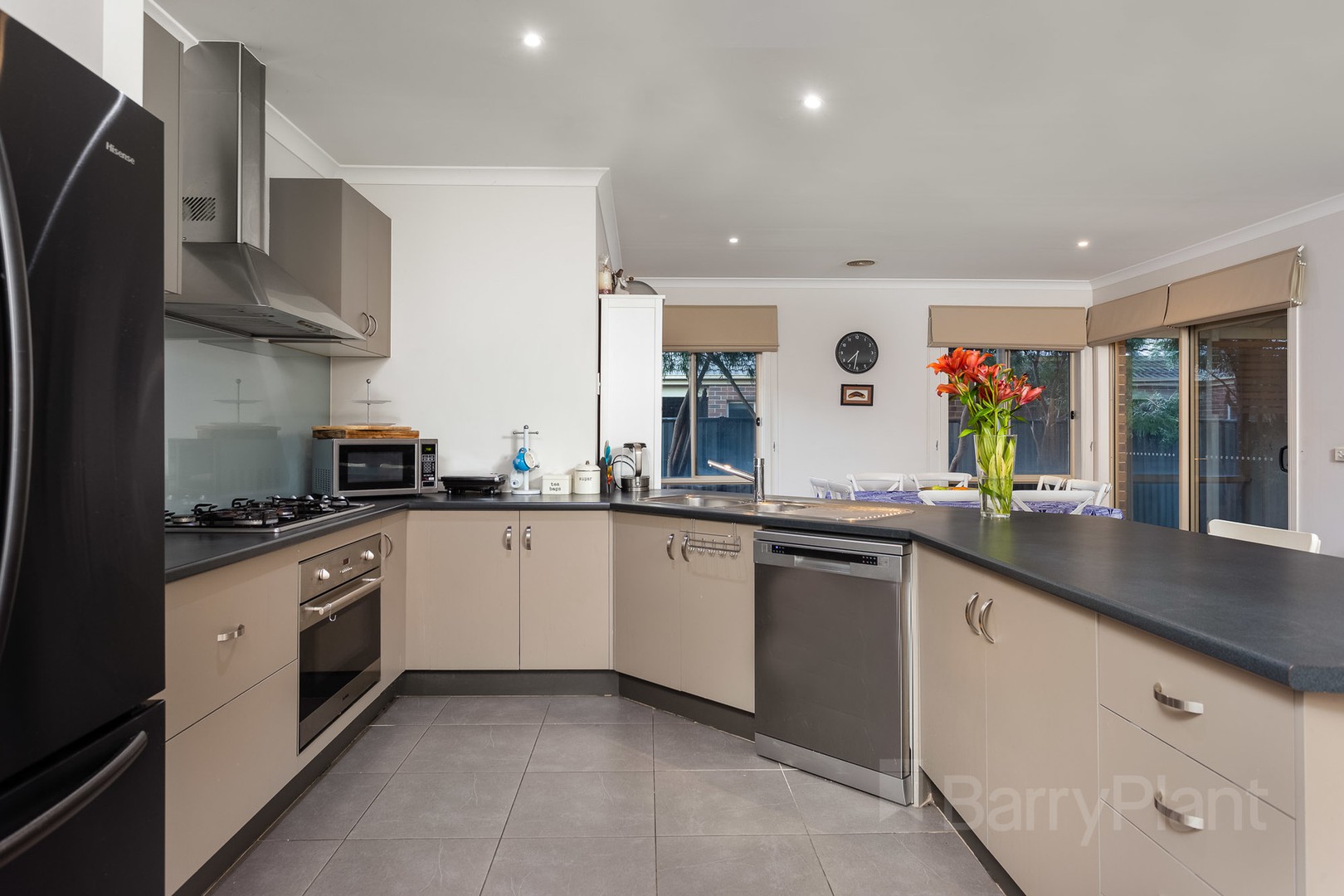 31 Whitlam GreenPoint Cook, VIC 3030, Point Cook - Thumbnail 3