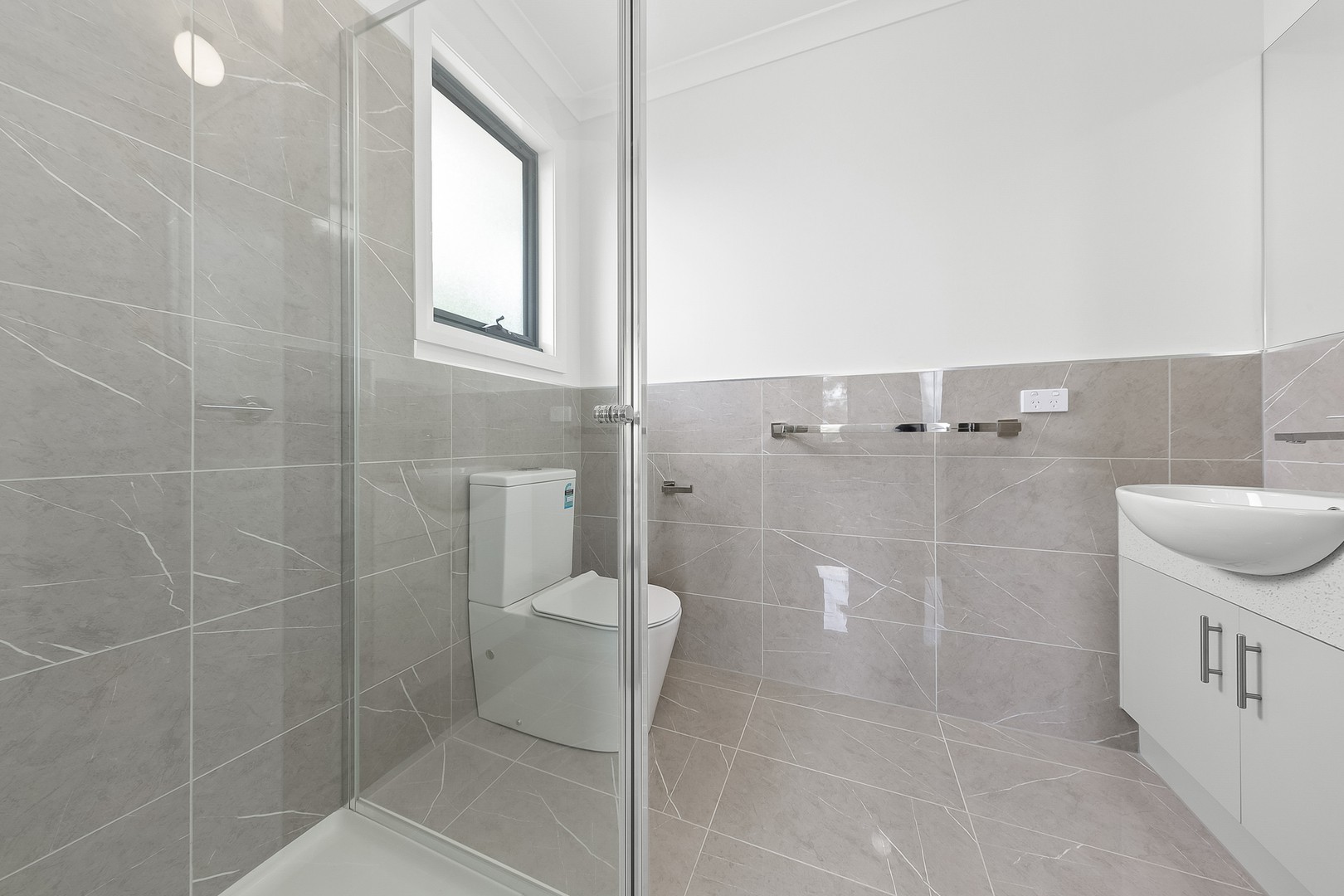 3/11 Washington StreetSt Albans, VIC 3021, St Albans - Thumbnail 2