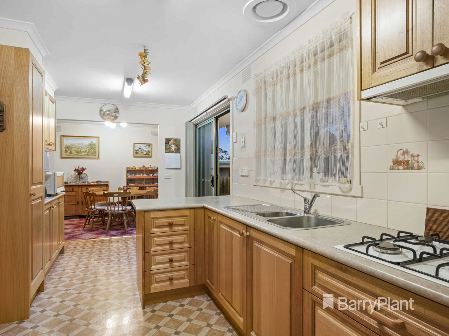 3 Milewa Court, Mornington, VIC 3931 - Thumbnail 2 - 23/10/2020