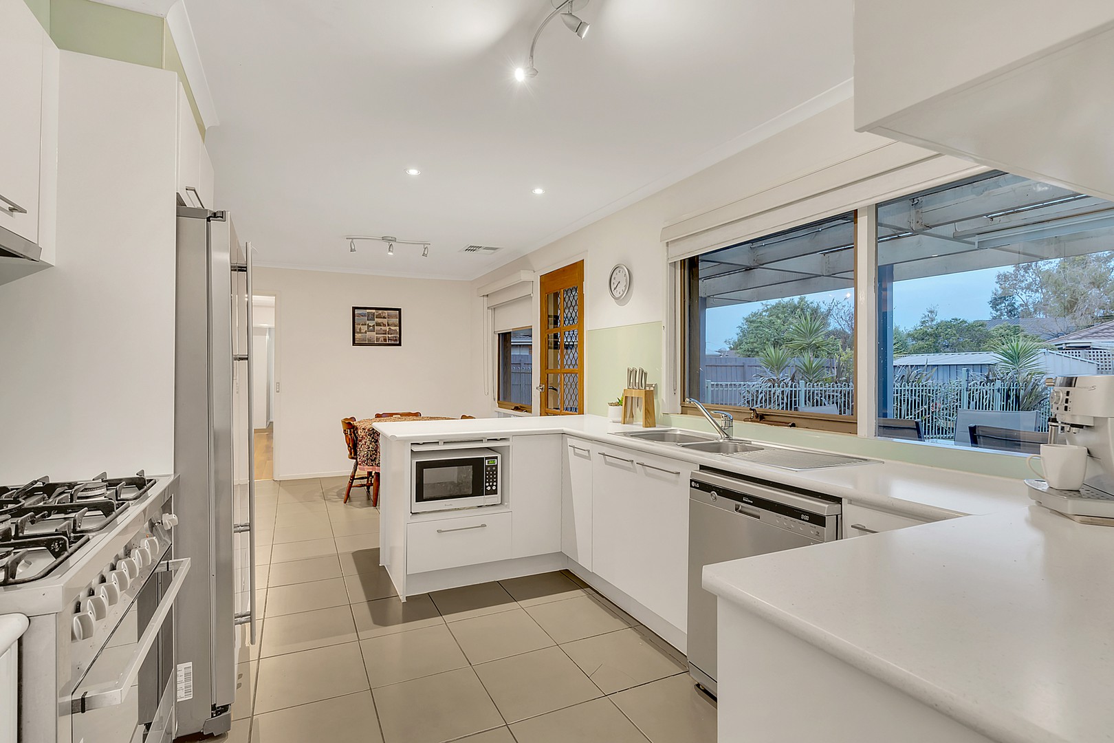 79 Banbury CrescentCraigieburn, VIC 3064, Craigieburn - Thumbnail 8
