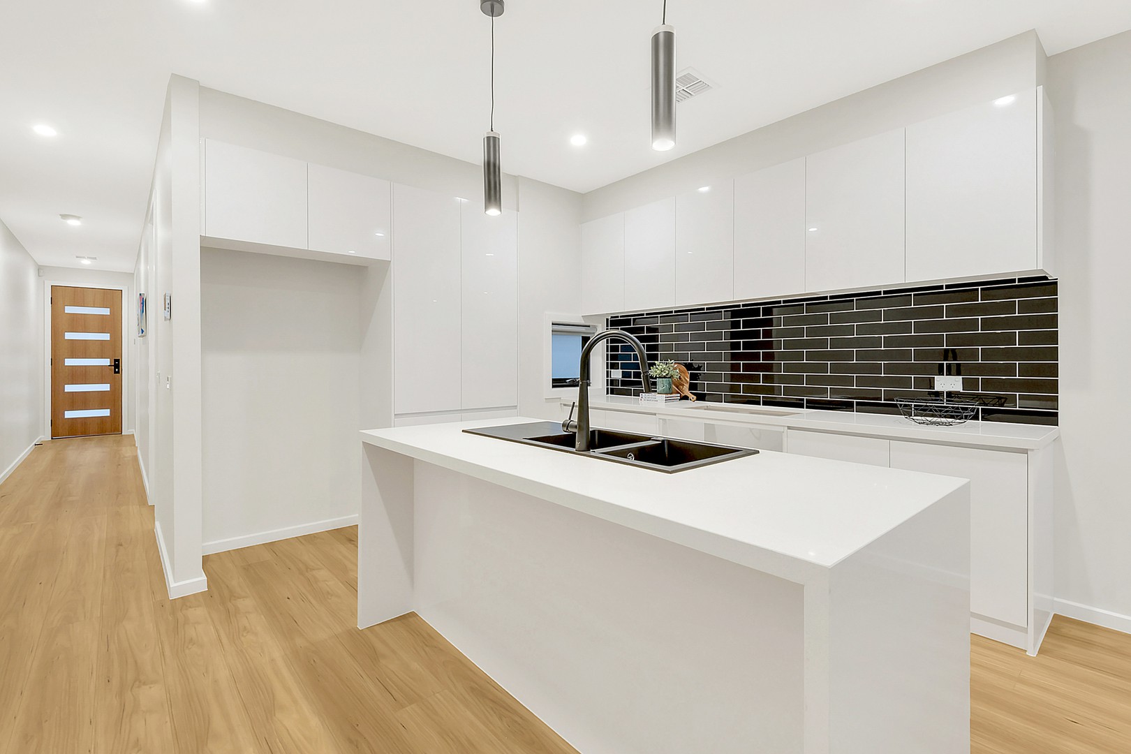 62 Rialto CircuitCraigieburn, VIC 3064, Craigieburn - Thumbnail 2