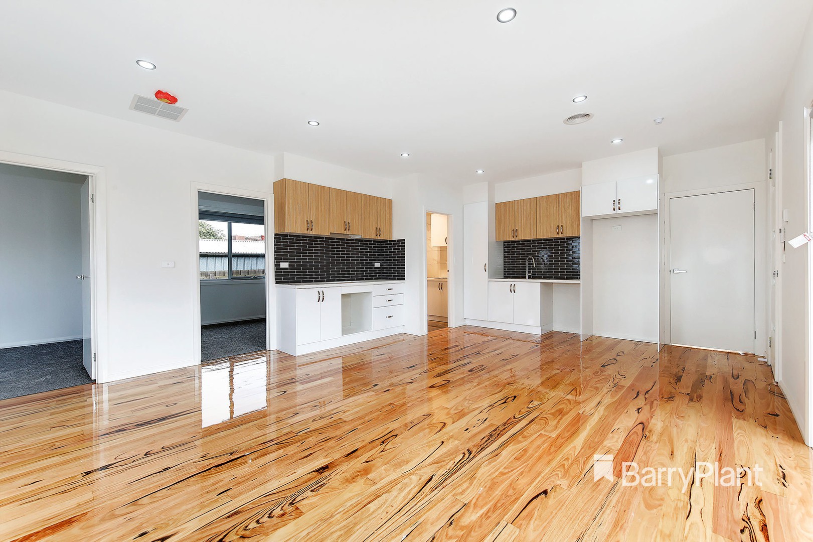 3/6-8 Bliburg StreetJacana, VIC 3047, Jacana - Thumbnail 2