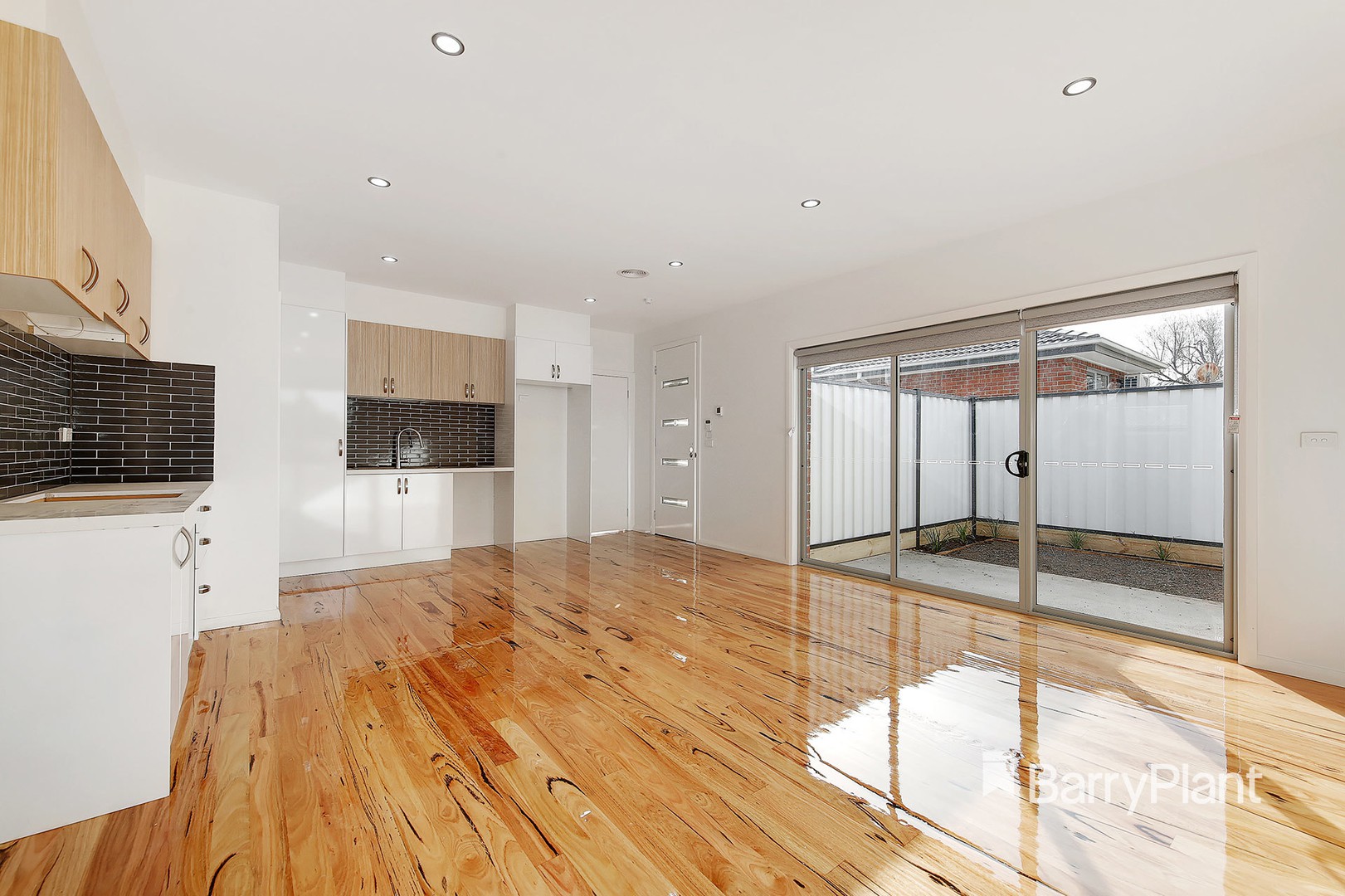 3/6-8 Bliburg StreetJacana, VIC 3047, Jacana - Thumbnail 3