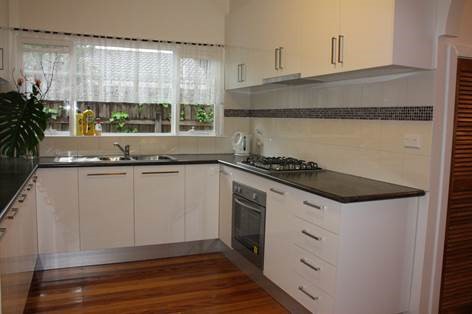 6 Snowden Street, Sunshine, VIC 3020 - Thumbnail 1 - 27/10/2020