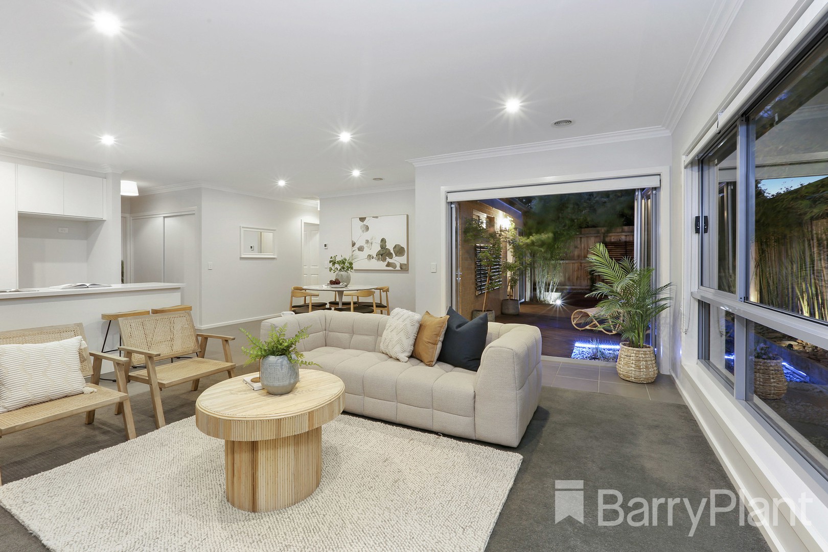 2/18 Summit AvenueBelmont, VIC 3216, Belmont - Thumbnail 2