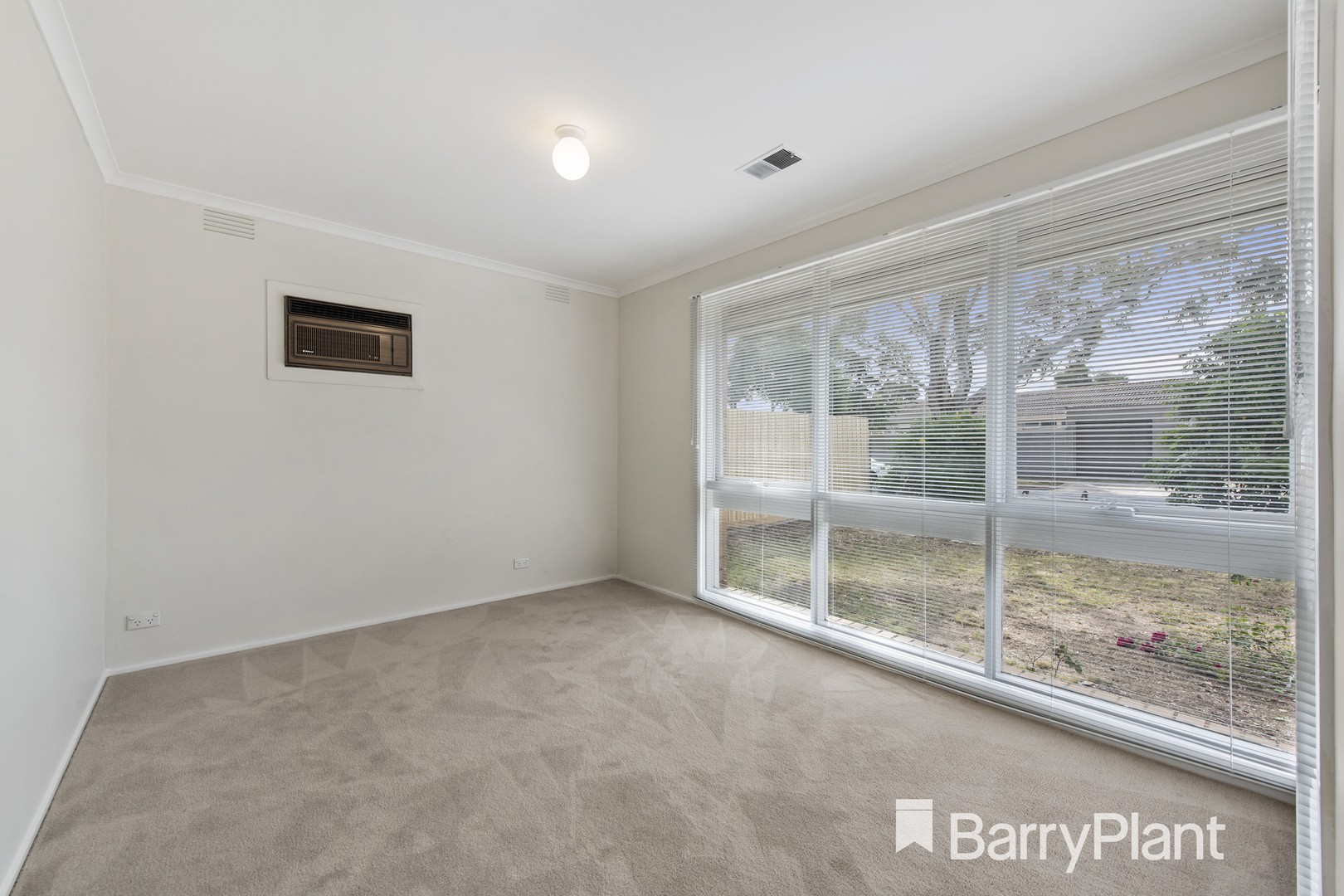 43 Rathdowne CircuitMelton West, VIC 3337, Melton West - Thumbnail 5