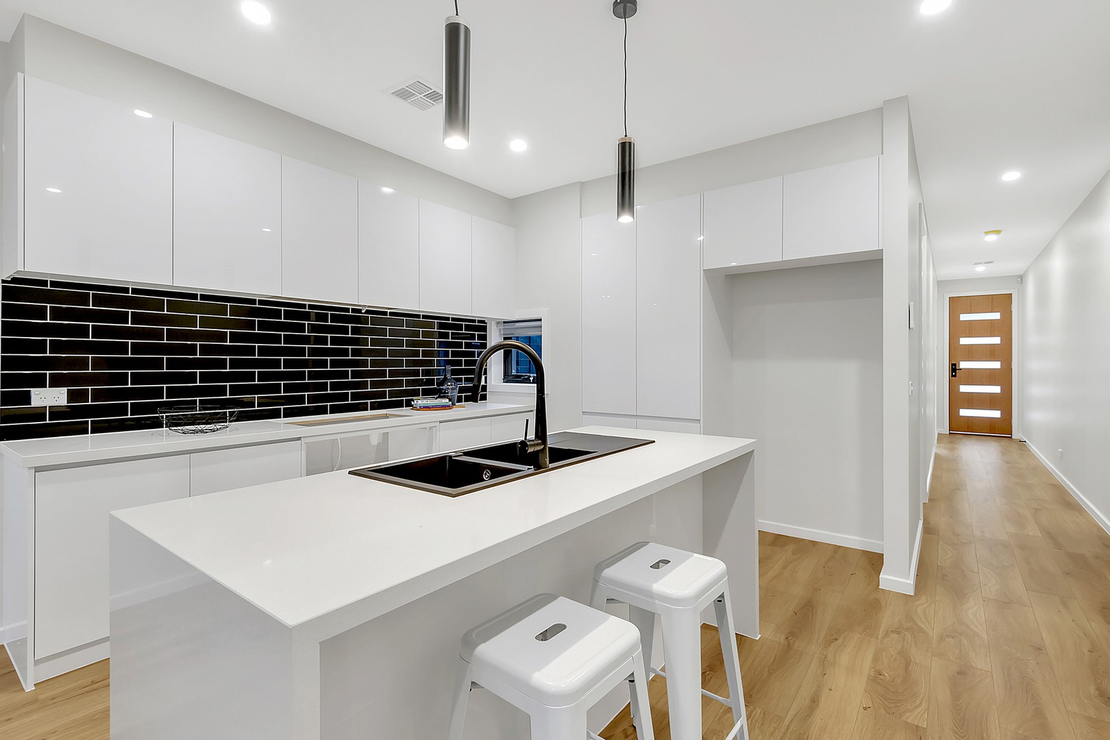 3 Trift StreetCraigieburn, VIC 3064, Craigieburn - Thumbnail 3