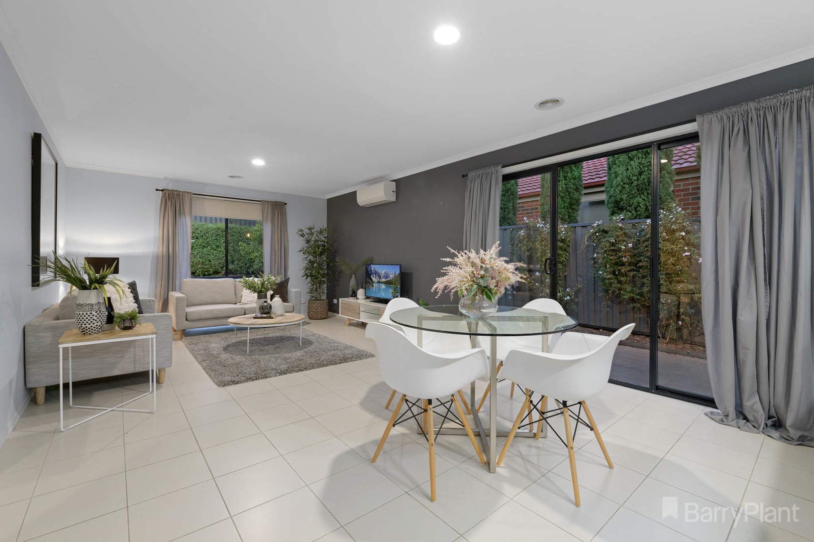 71 Leigh DrivePakenham, VIC 3810, Pakenham - Thumbnail 5