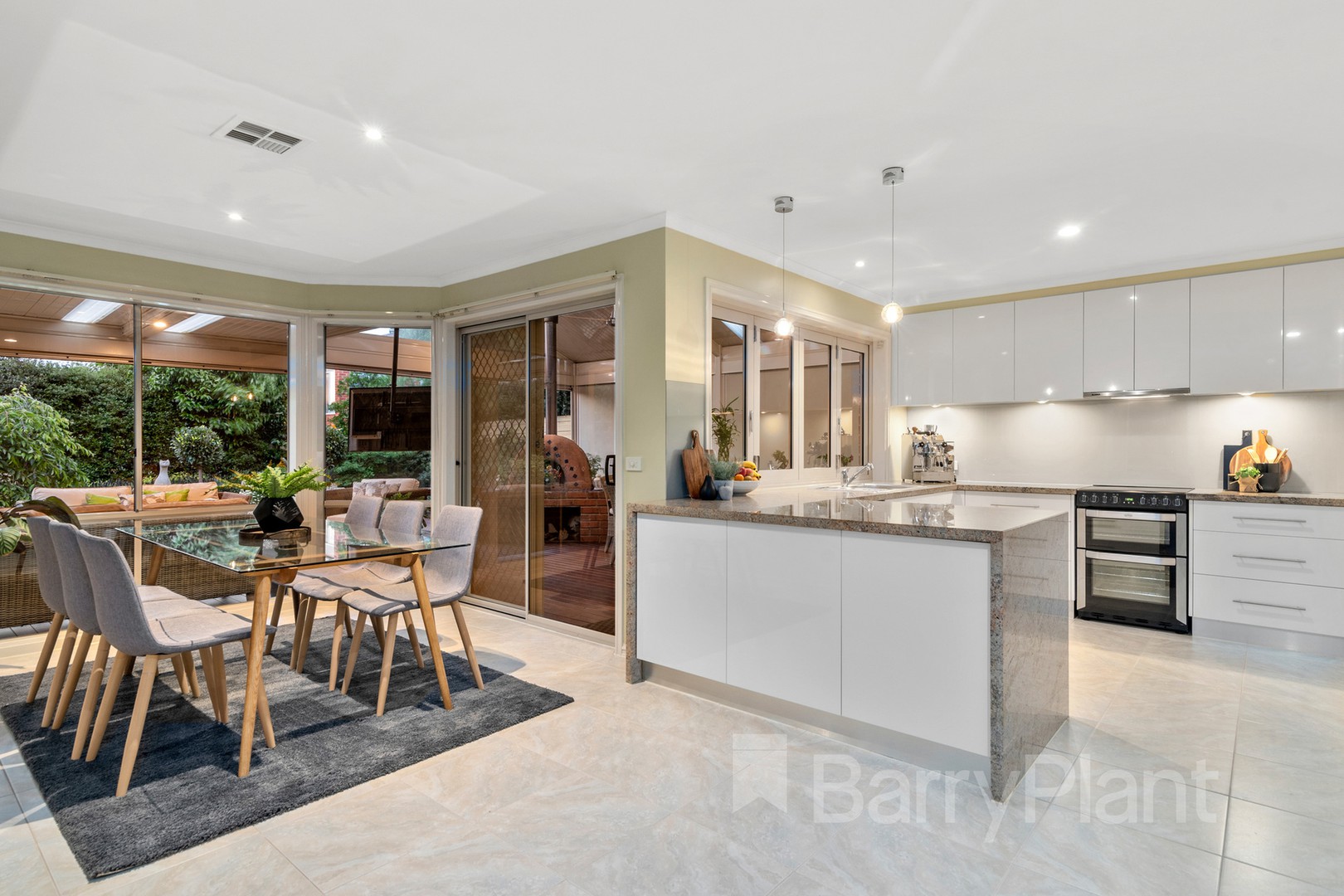 14 Sarah CourtWantirna South, VIC 3152, Wantirna South - Thumbnail 8