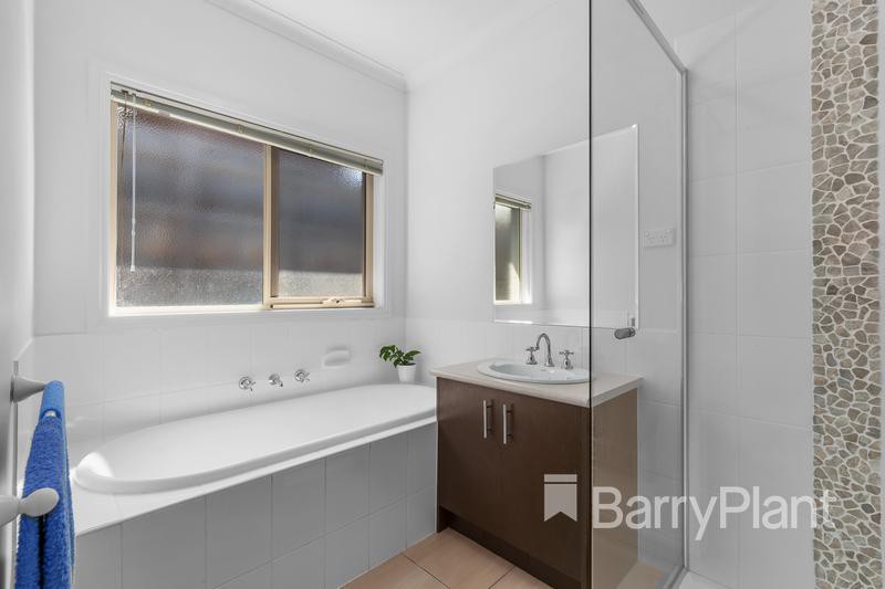 1 Rialton RiseSouth Morang, VIC 3752, South Morang - Thumbnail 7