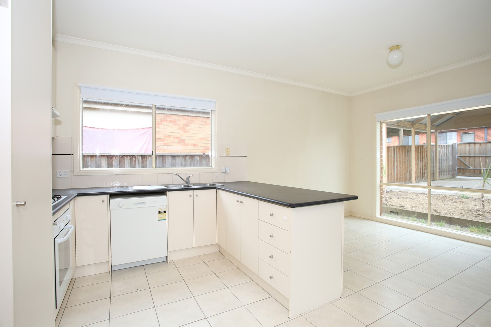 60 Springhill Drive, Cranbourne, VIC 3977 - Thumbnail 1 - 29/10/2020