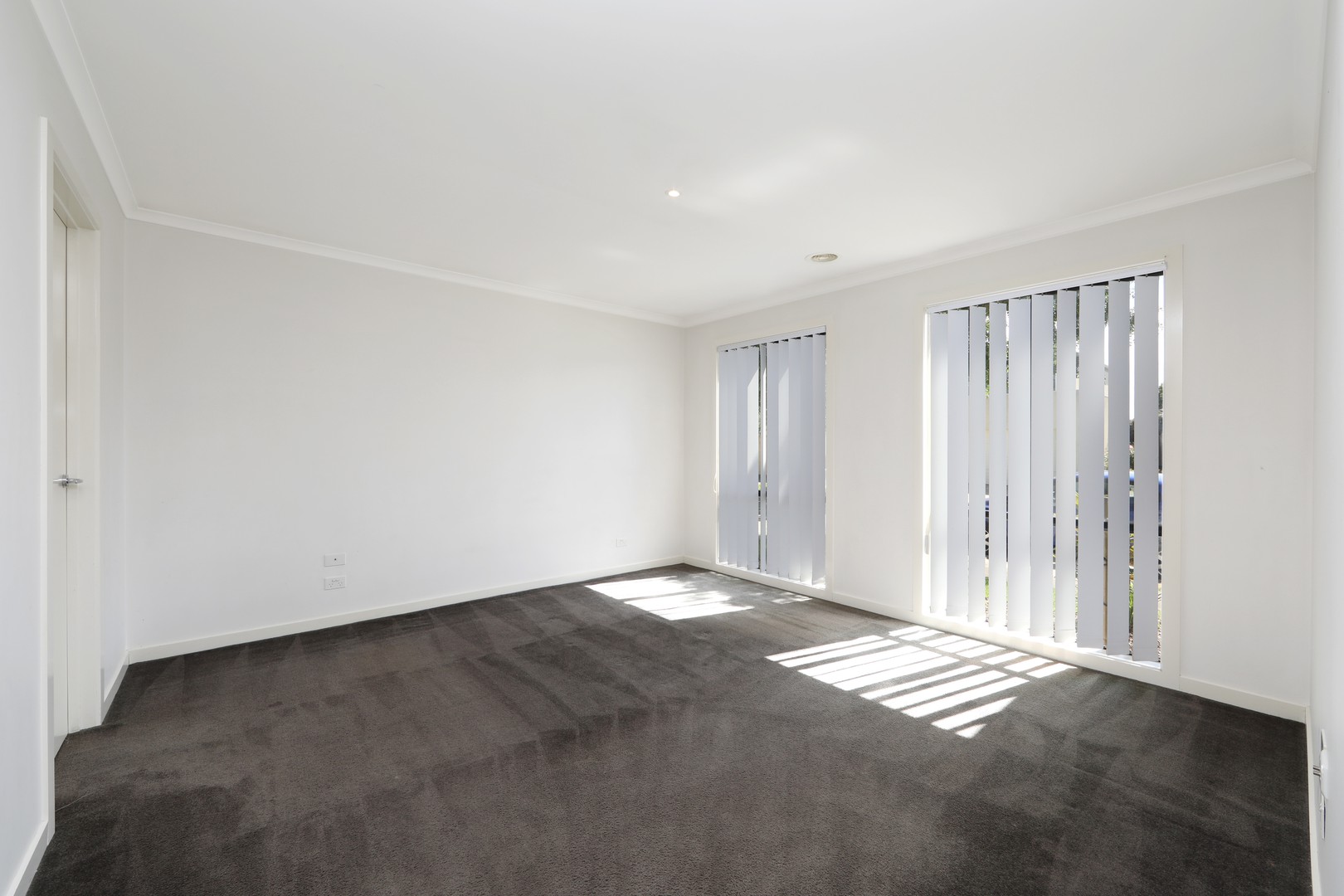 75 Sovereign Manors Crescent, Rowville, VIC 3178 - Thumbnail 1 - 30/10/2020