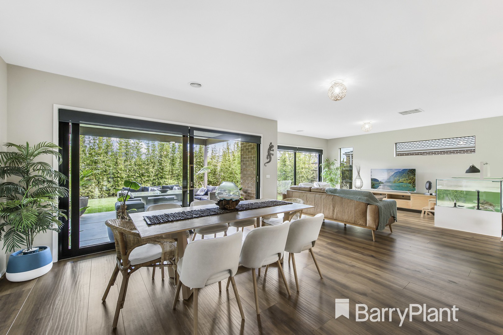 14 Horseman DriveMelton South, VIC 3338, Melton South - Thumbnail 7