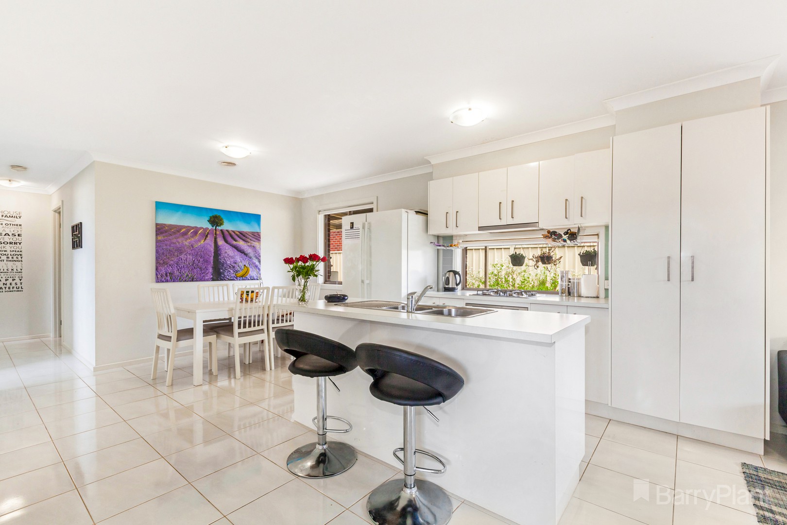 33 Pauline WayKilmore, VIC 3764, Kilmore - Thumbnail 2