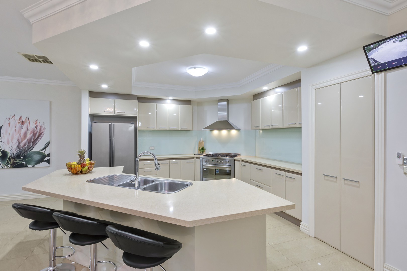 5 Mosman GroveTaylors Hill, VIC 3037, Taylors Hill - Thumbnail 3