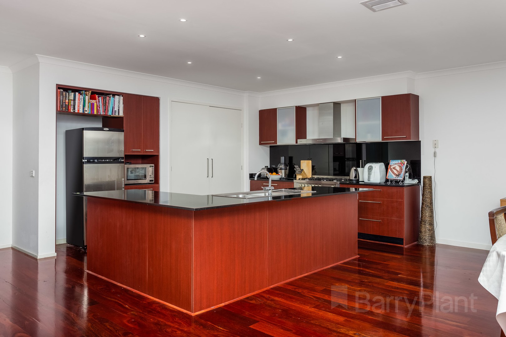 51 Peppertree DrivePoint Cook, VIC 3030, Point Cook - Thumbnail 3