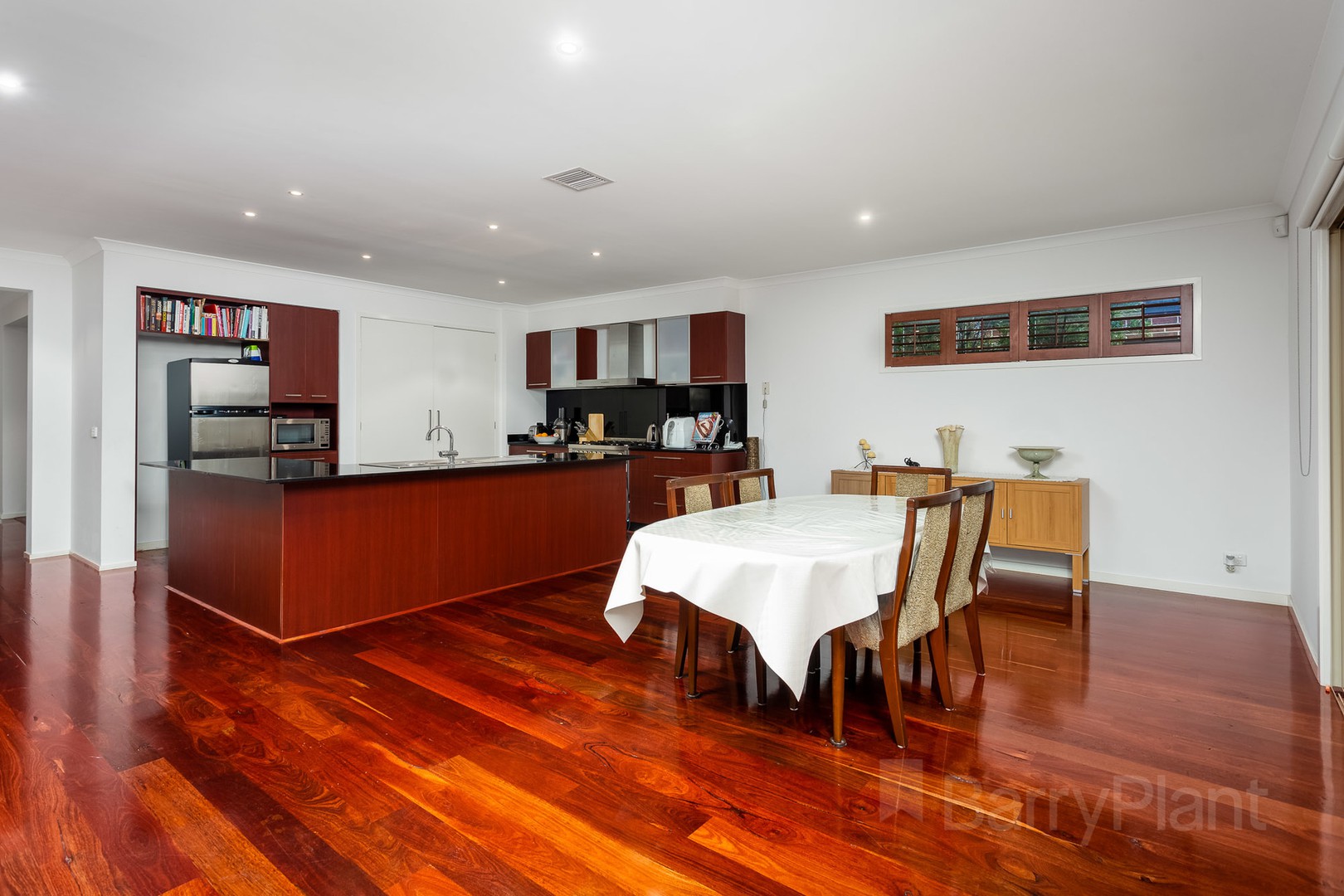 51 Peppertree DrivePoint Cook, VIC 3030, Point Cook - Thumbnail 4