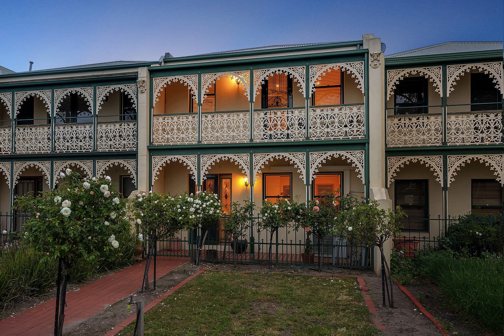 16A Simmonds PlaceRoxburgh Park, VIC 3064, Roxburgh Park - Thumbnail 2