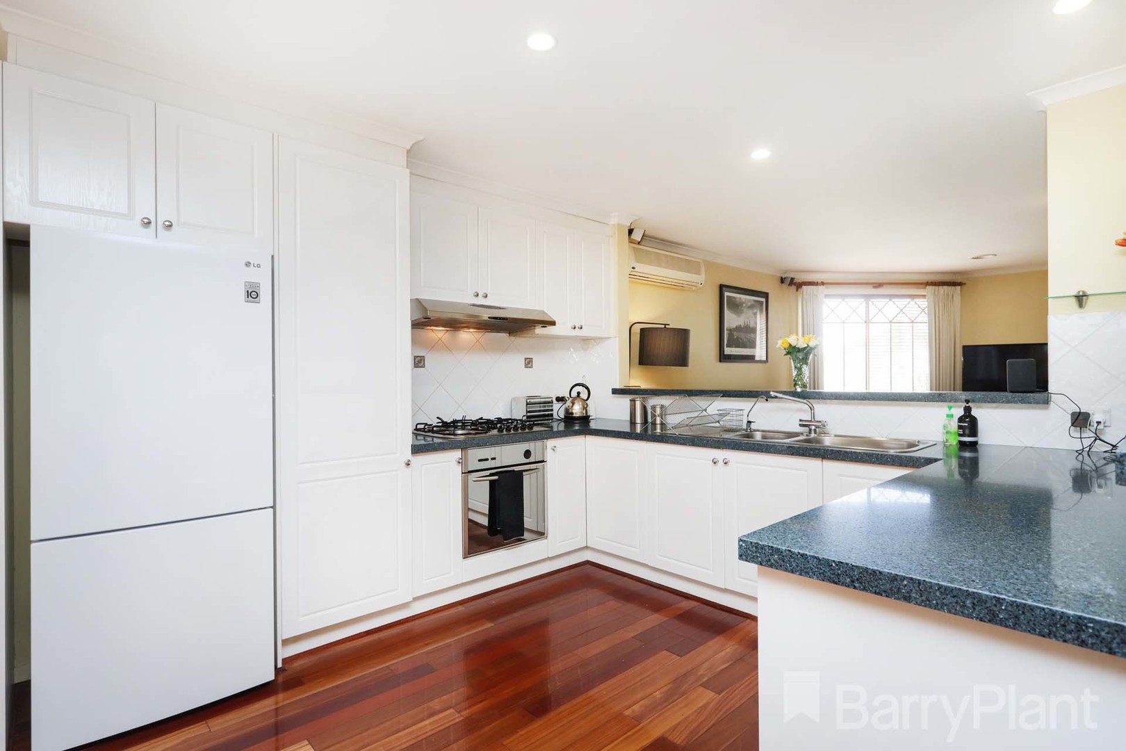 4/47-49 Hillcrest DriveWestmeadows, VIC 3049, Westmeadows - Thumbnail 4