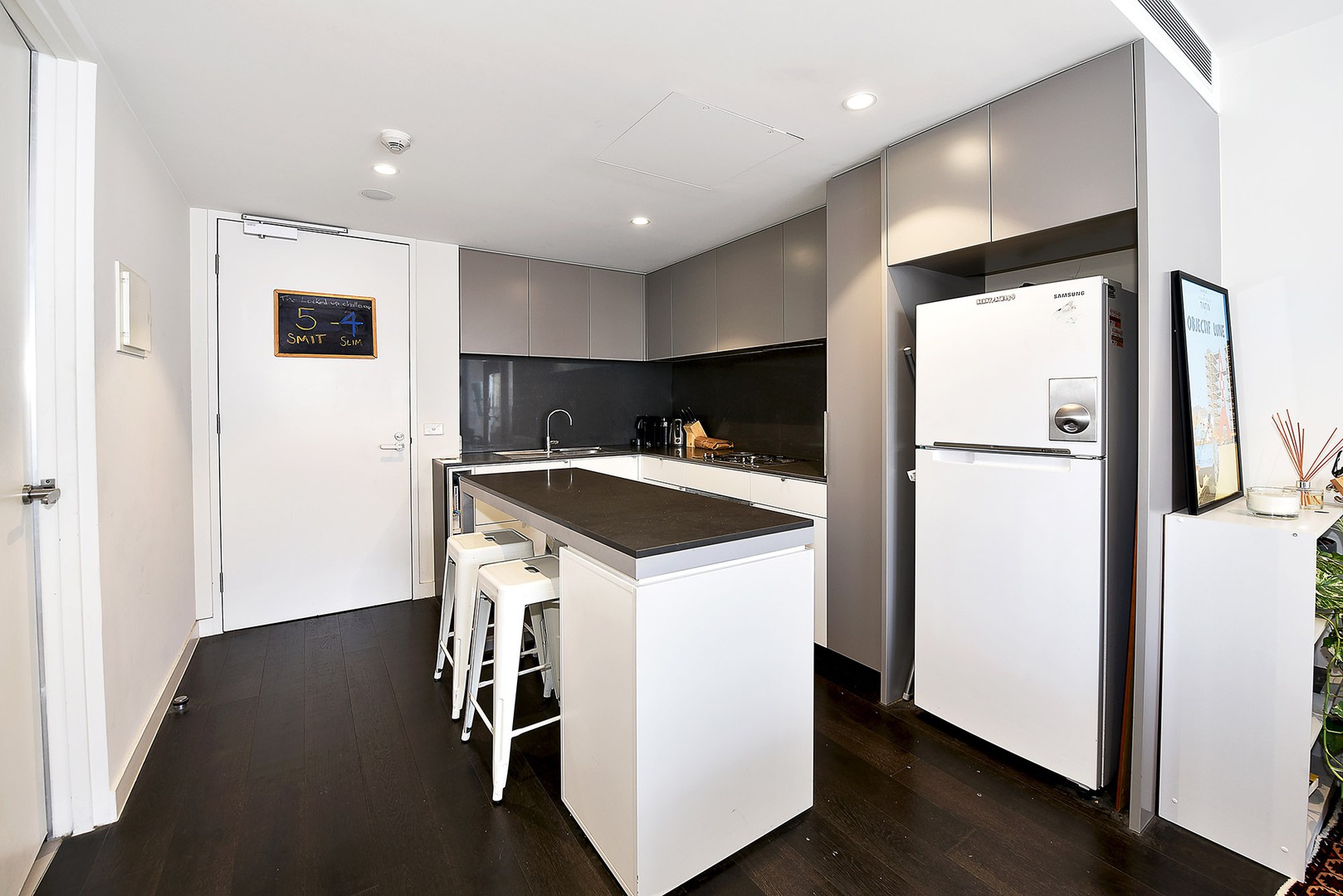 130/158 Smith Street, Collingwood, VIC 3066 - Thumbnail 2 - 02/11/2020