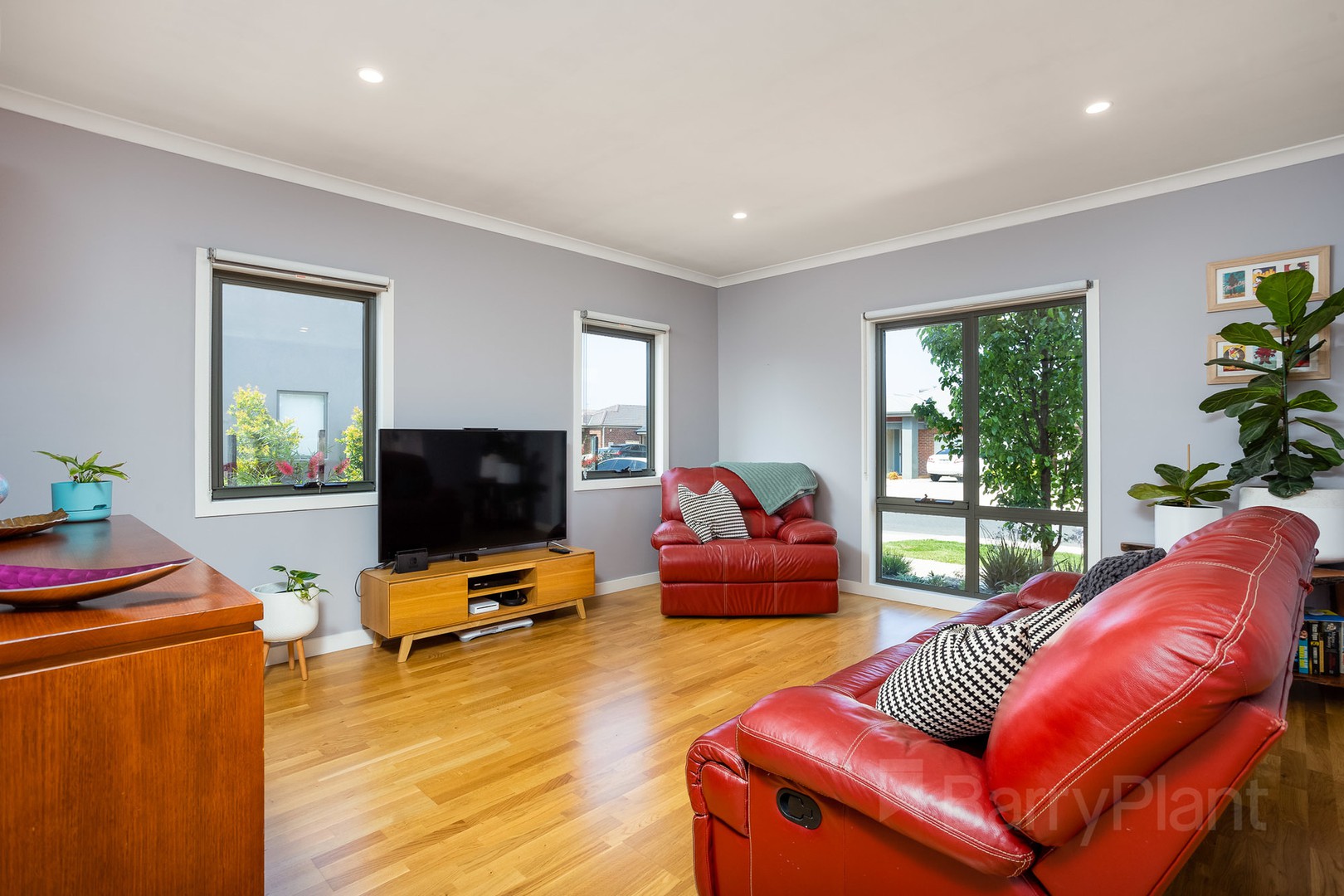 83 Waterhaven BoulevardPoint Cook, VIC 3030, Point Cook - Thumbnail 8