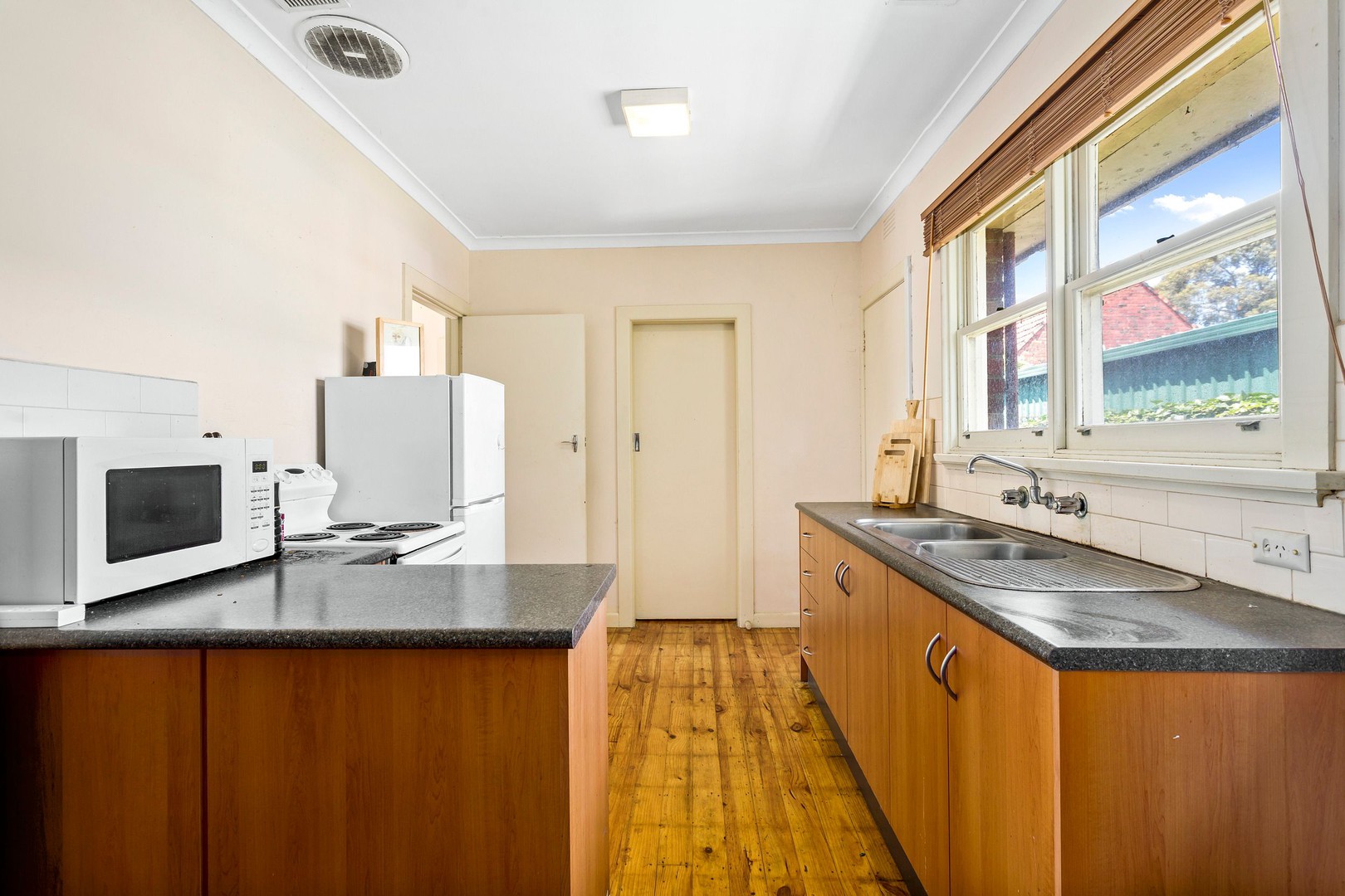 3/6 Sherbourne StreetEssendon, VIC 3040, Essendon - Thumbnail 2