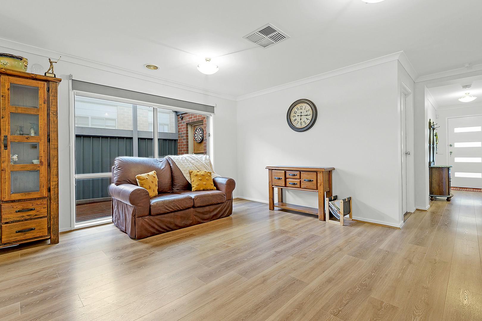 48 Kinglake CrescentCraigieburn, VIC 3064, Craigieburn - Thumbnail 4