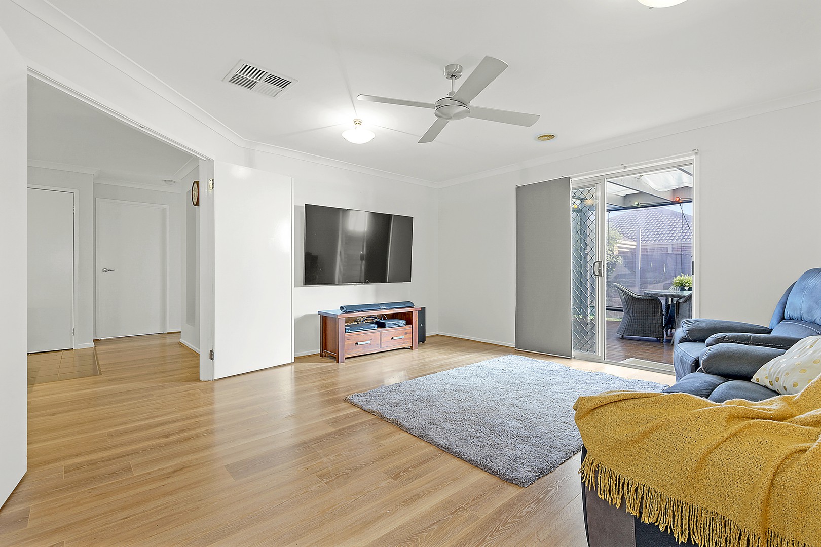 48 Kinglake CrescentCraigieburn, VIC 3064, Craigieburn - Thumbnail 6