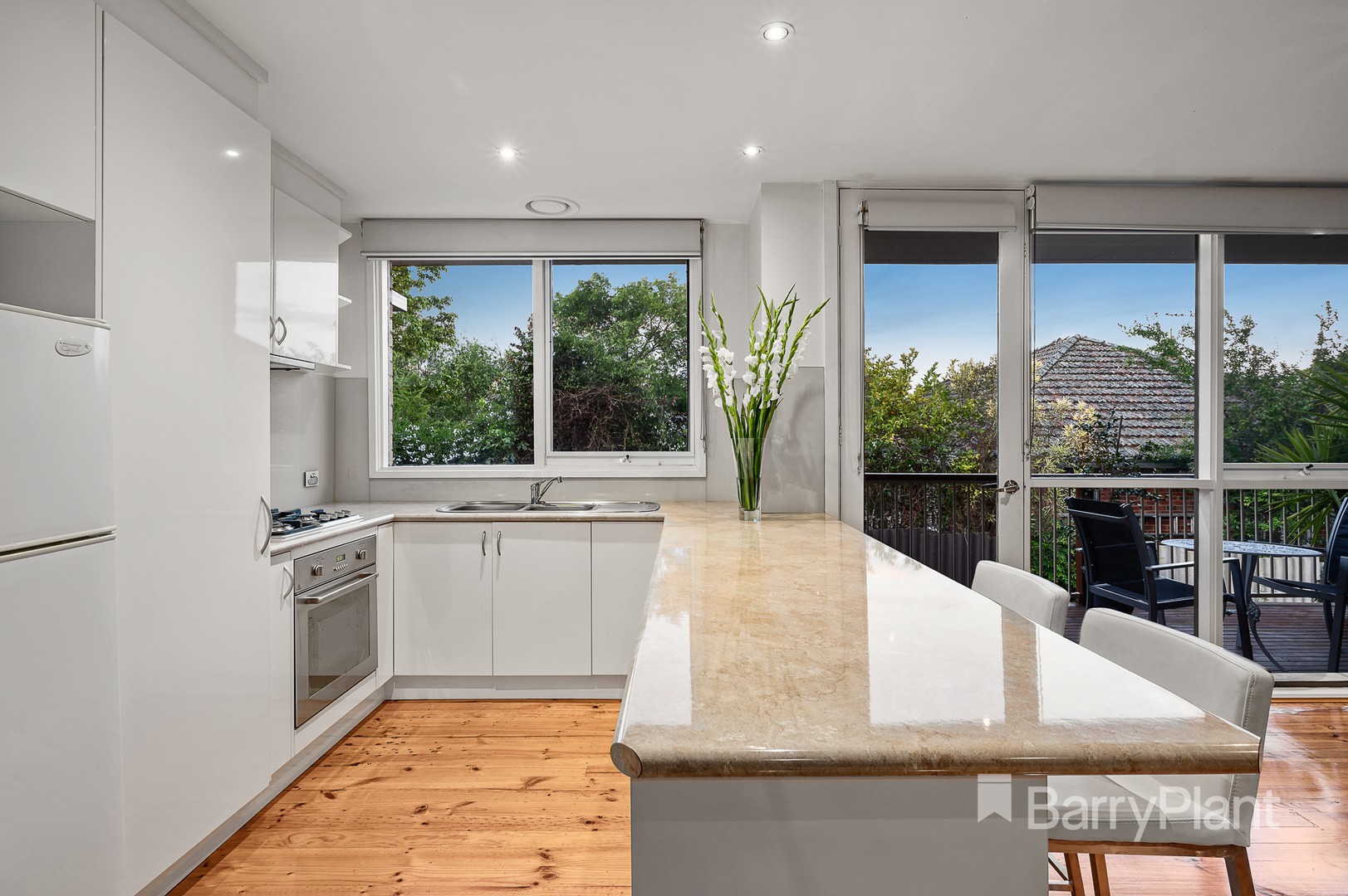 2/1 Hawkins Avenue, Mont Albert North, VIC 3129, Mont Albert North - Thumbnail 3