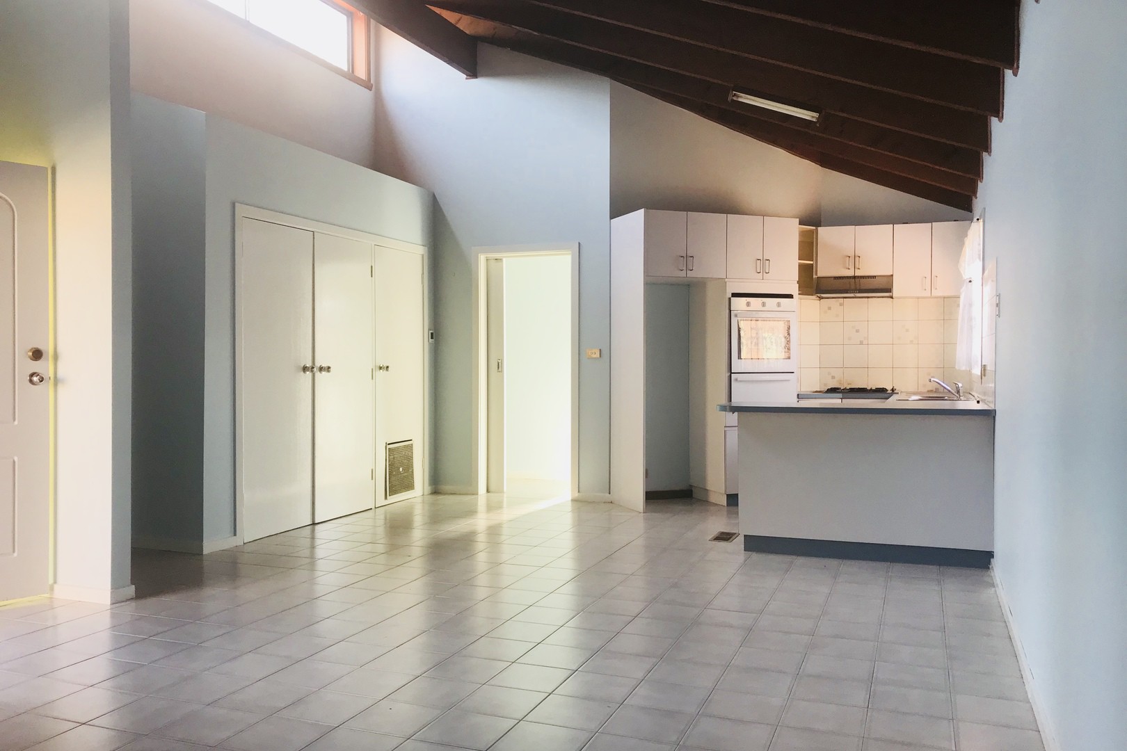 1/102 Lynch Road, Fawkner, VIC 3060 - Thumbnail 2 - 04/11/2020
