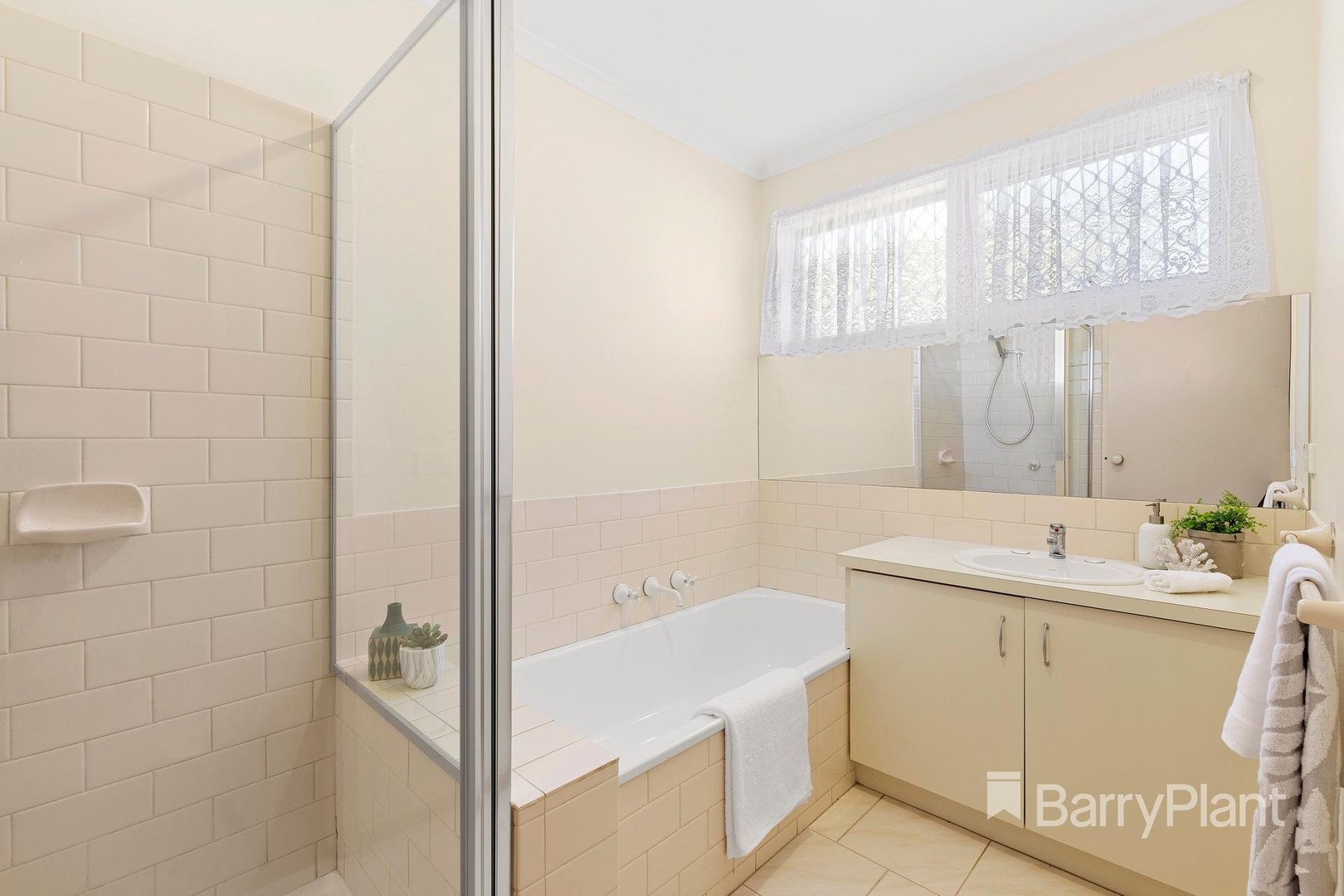 51 Hawkes DriveMill Park, VIC 3082, Mill Park - Thumbnail 8