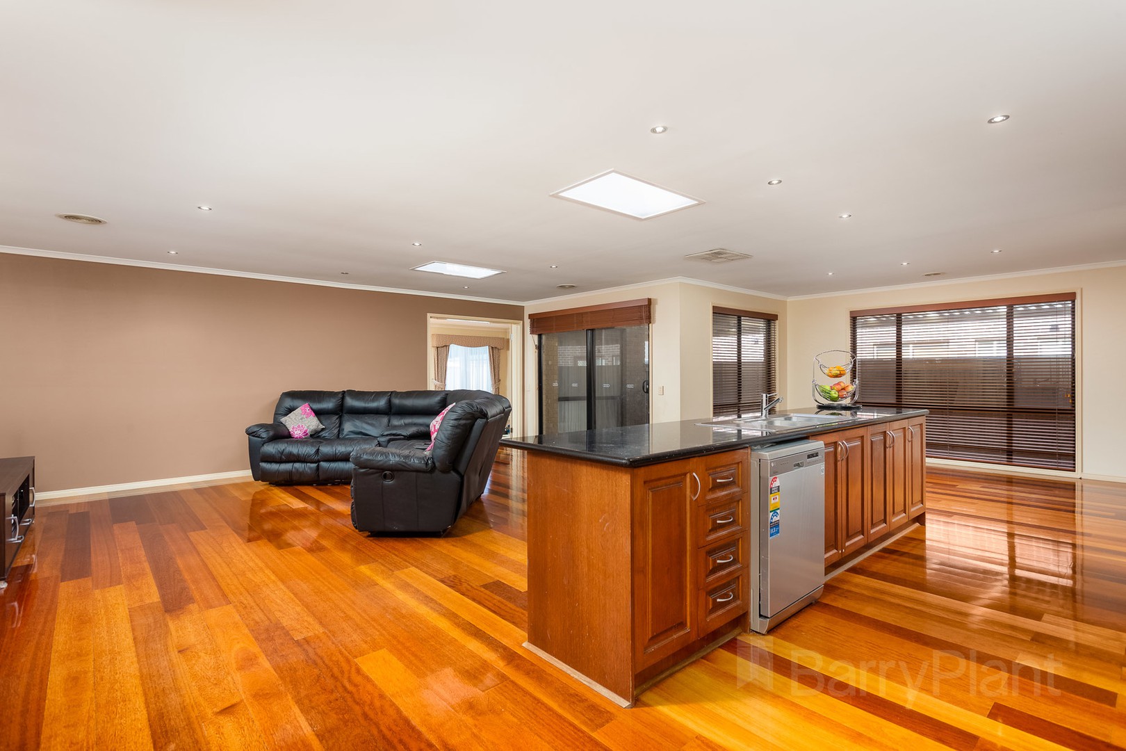 10 Salerno CourtPoint Cook, VIC 3030, Point Cook - Thumbnail 4