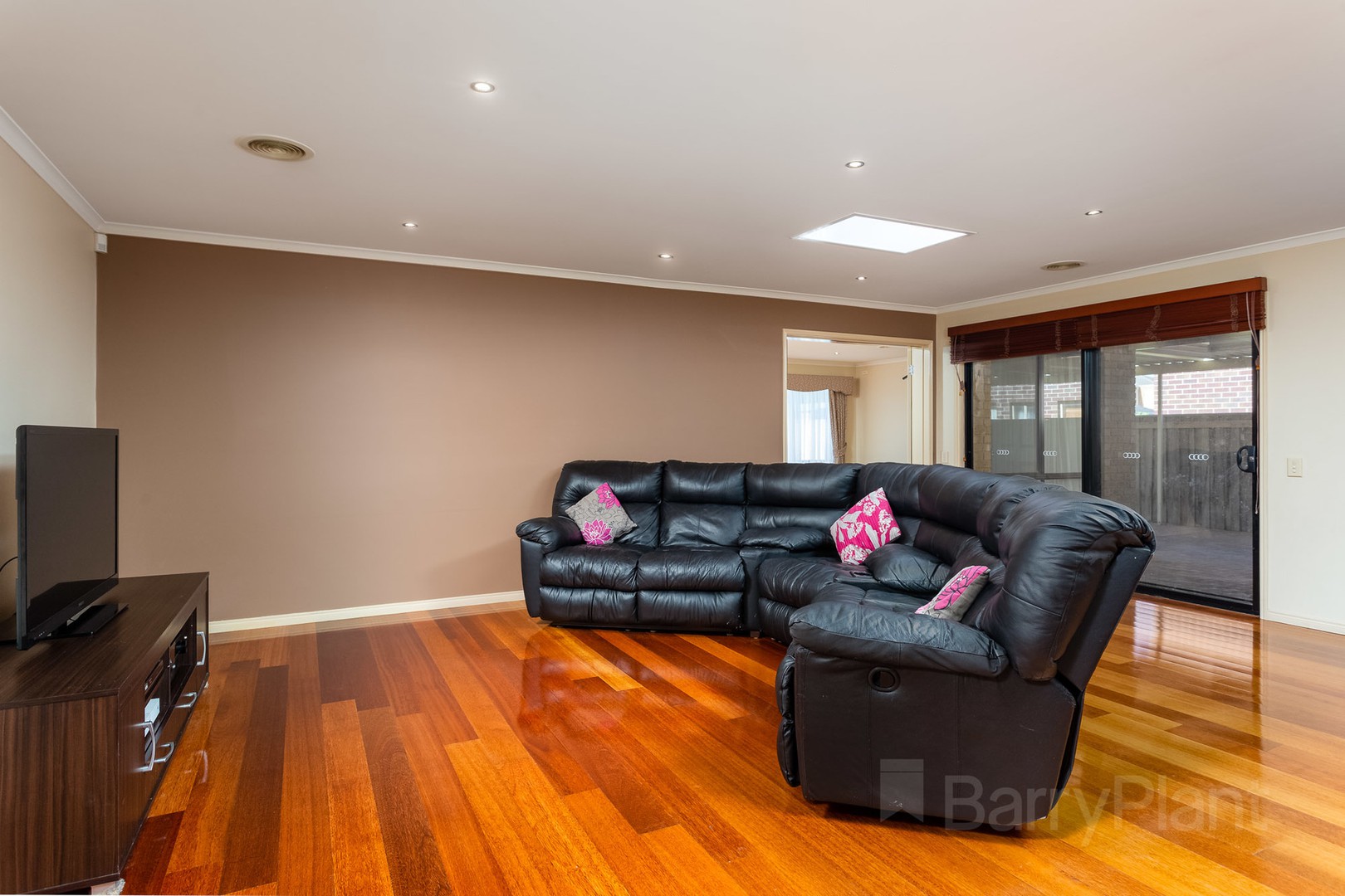 10 Salerno CourtPoint Cook, VIC 3030, Point Cook - Thumbnail 5
