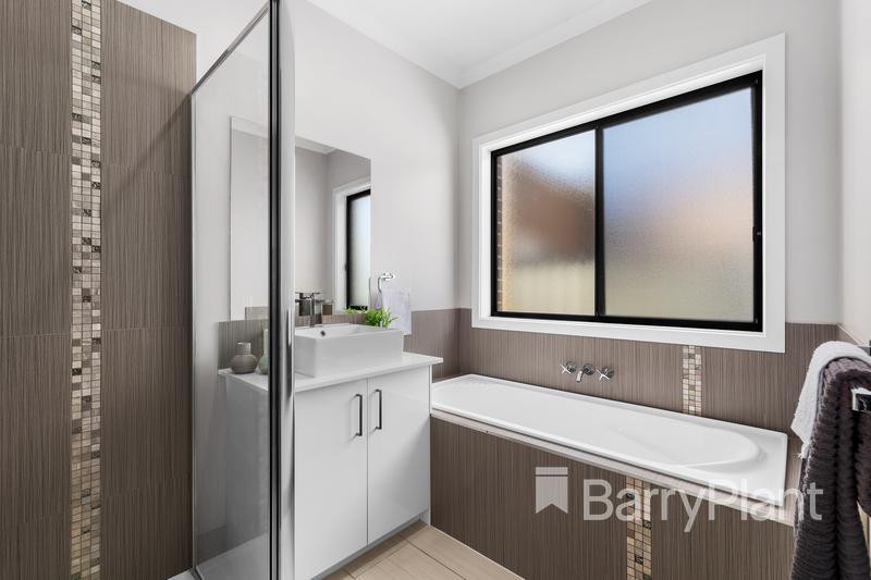 38 Donnelly CircuitSouth Morang, VIC 3752, South Morang - Thumbnail 7