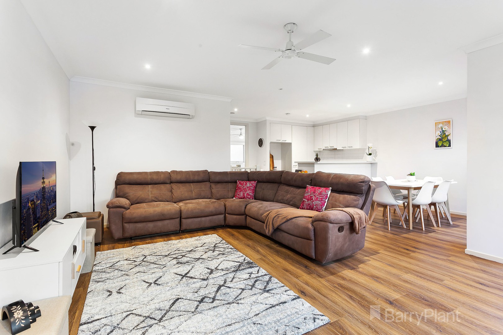 57 Lakeside BoulevardPakenham, VIC 3810, Pakenham - Thumbnail 3