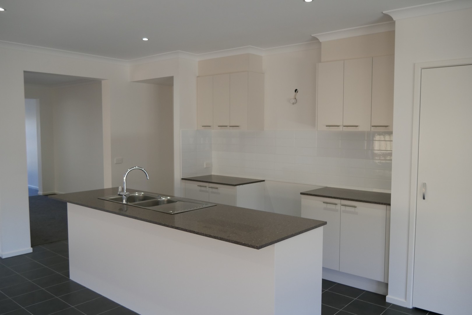 21 Corbet Street, Weir Views, VIC 3338 - Thumbnail 2 - 06/11/2020