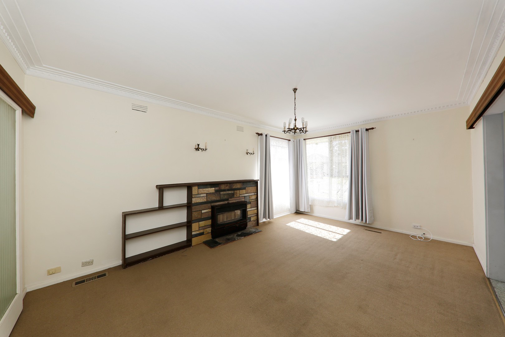 2 Mallawa Court, Burwood East, VIC 3151 - Thumbnail 1 - 06/11/2020