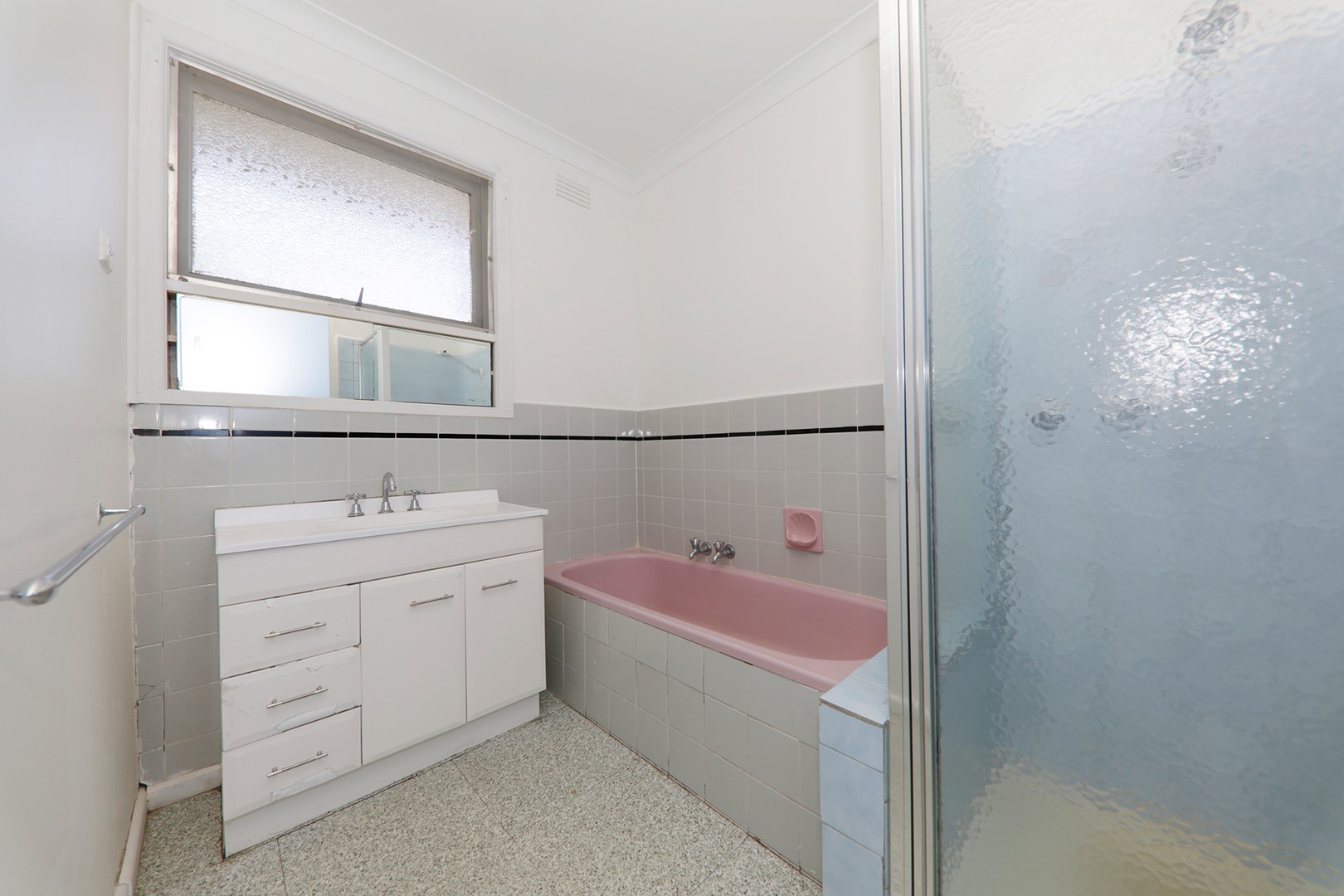 2 Mallawa Court, Burwood East, VIC 3151 - Thumbnail 2 - 06/11/2020