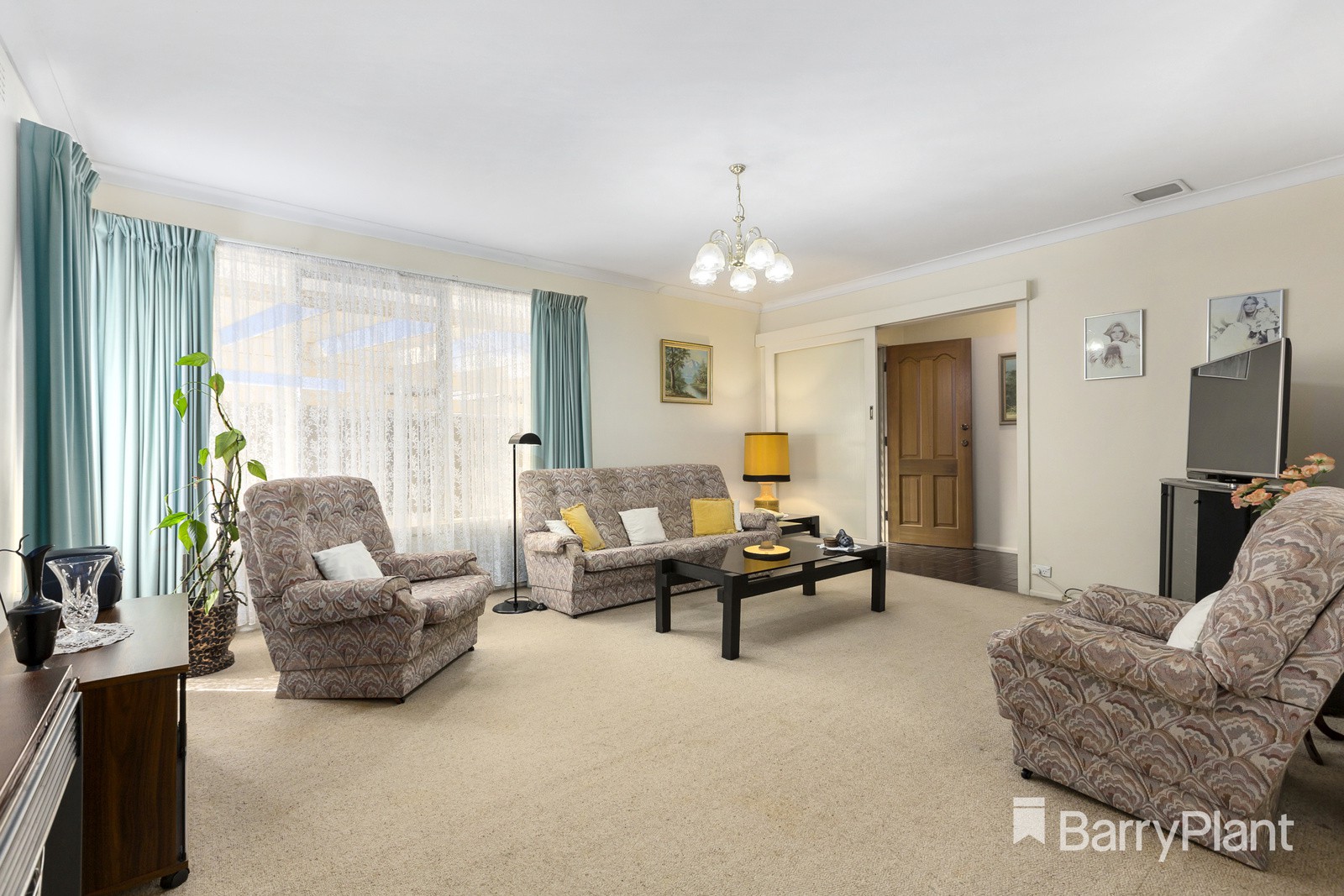 25 Plato CrescentWheelers Hill, VIC 3150, Wheelers Hill - Thumbnail 2