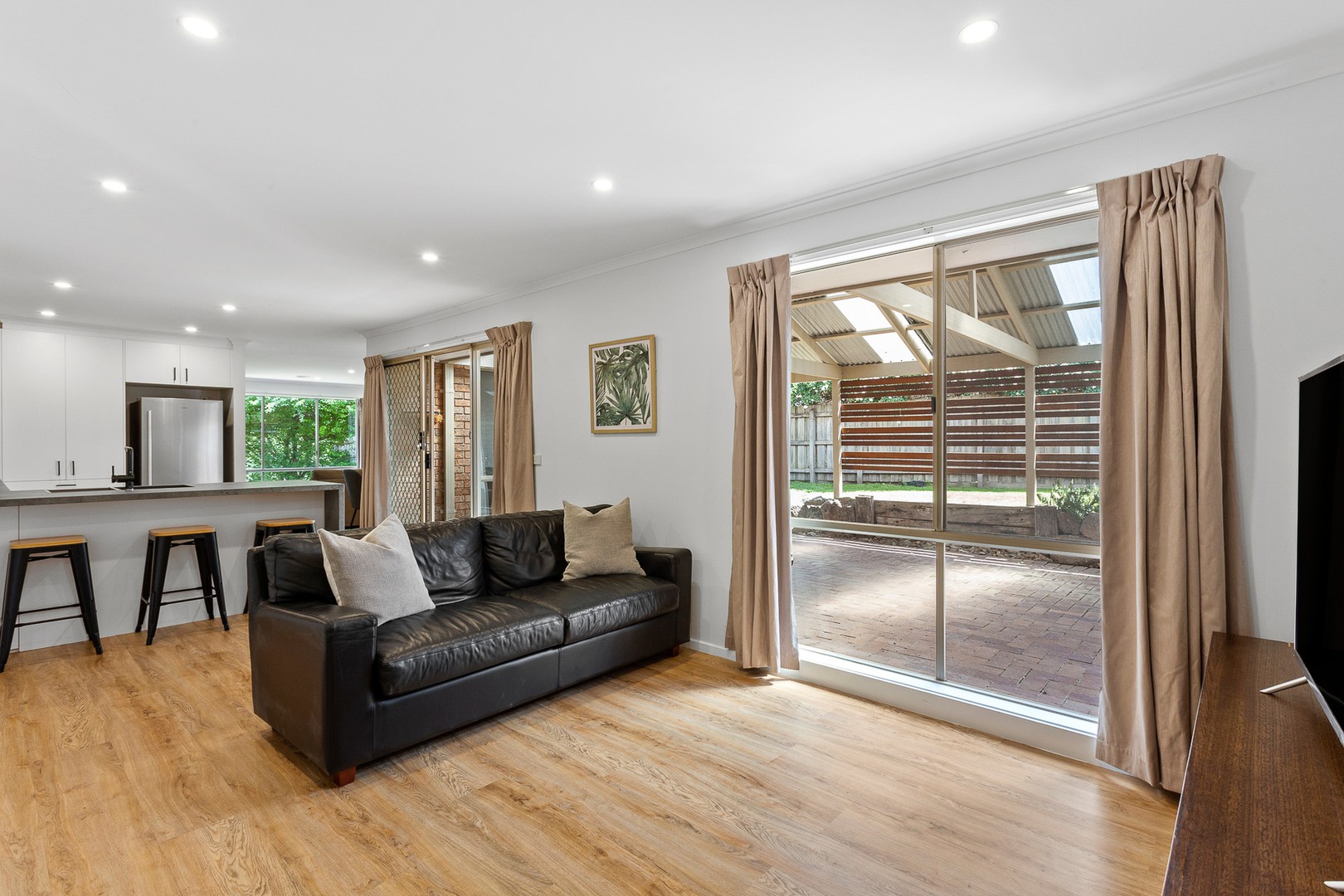 8 Confait CourtBerwick, VIC 3806, Berwick - Thumbnail 6