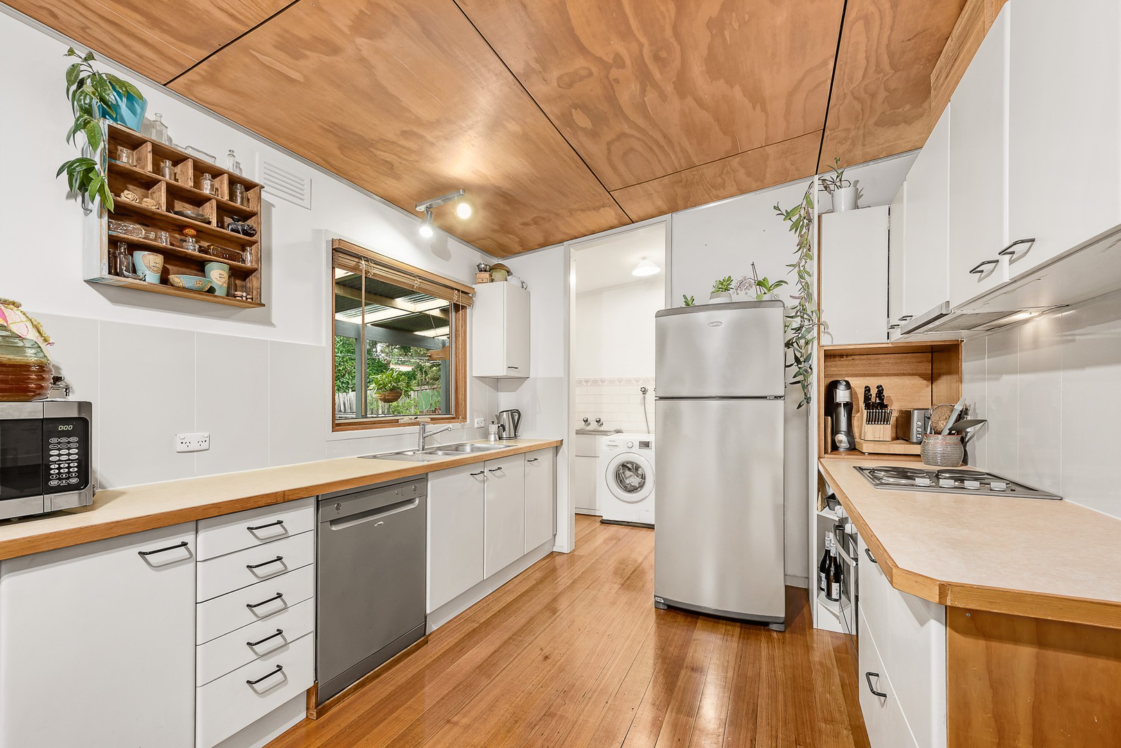 70 Looker Road, Montmorency, VIC 3094, Montmorency - Thumbnail 5