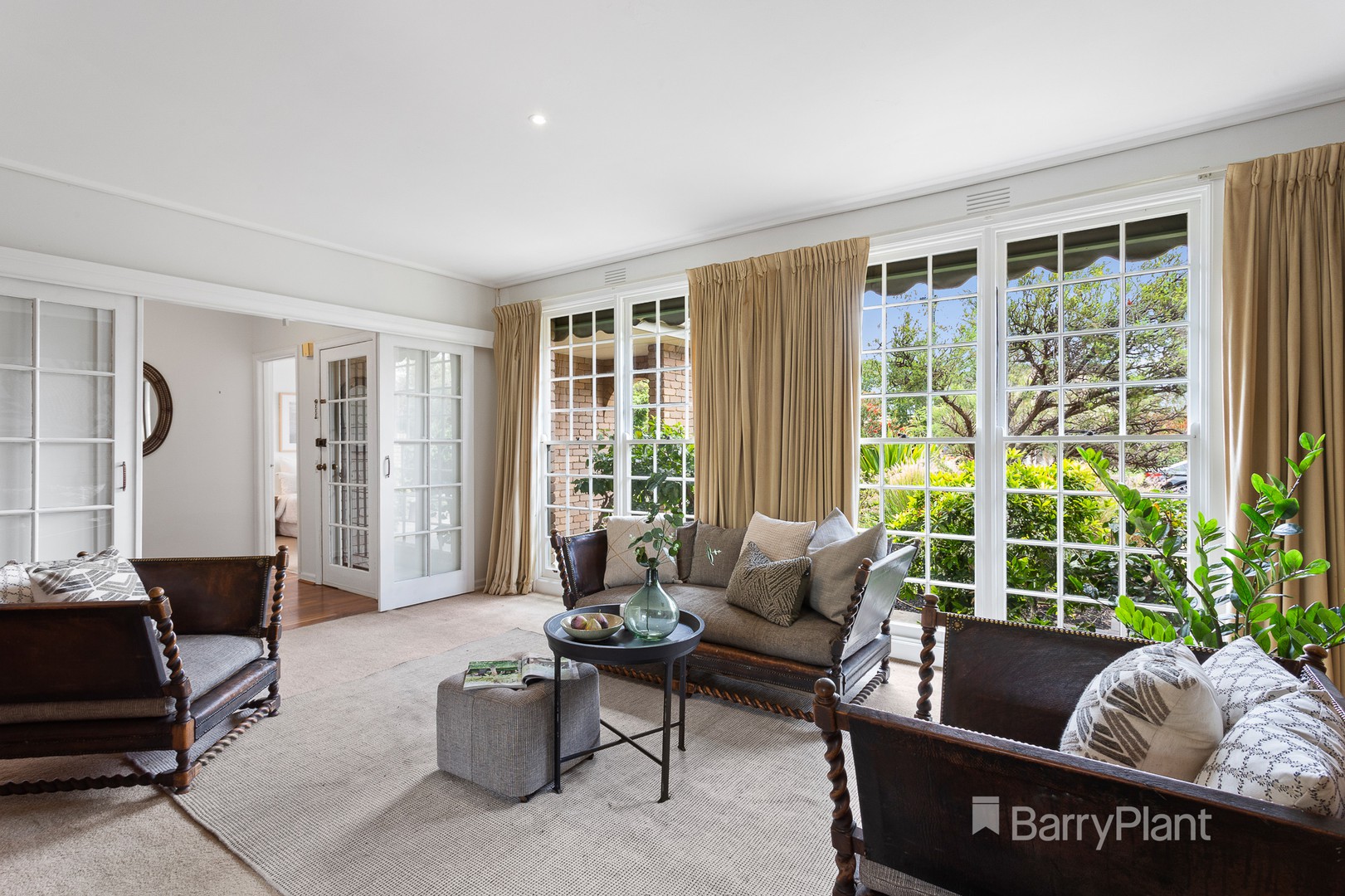 18 Elliott CrescentDingley Village, VIC 3172, Dingley Village - Thumbnail 2