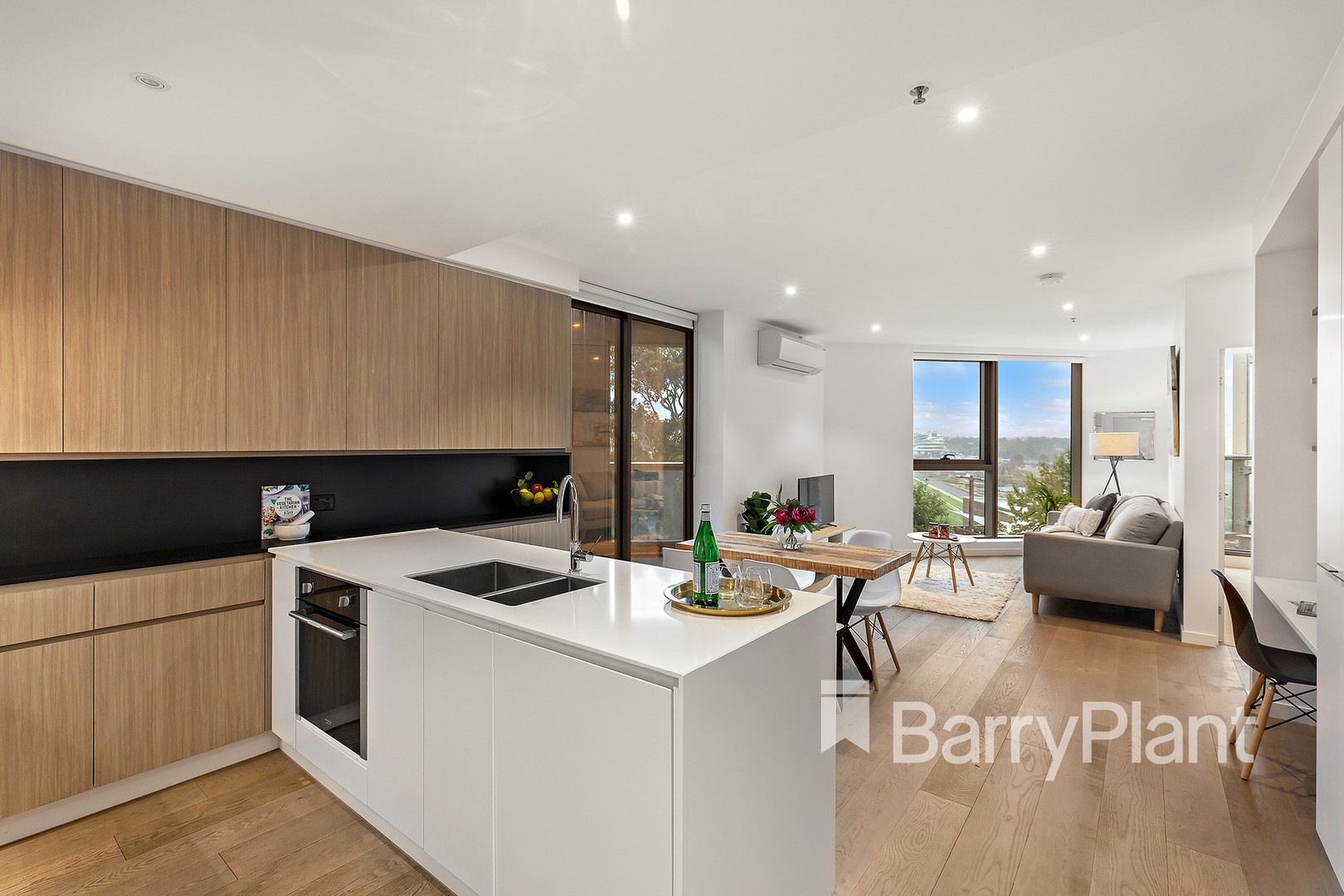 302/1 Ascot Vale RoadFlemington, VIC 3031, Flemington - Thumbnail 2