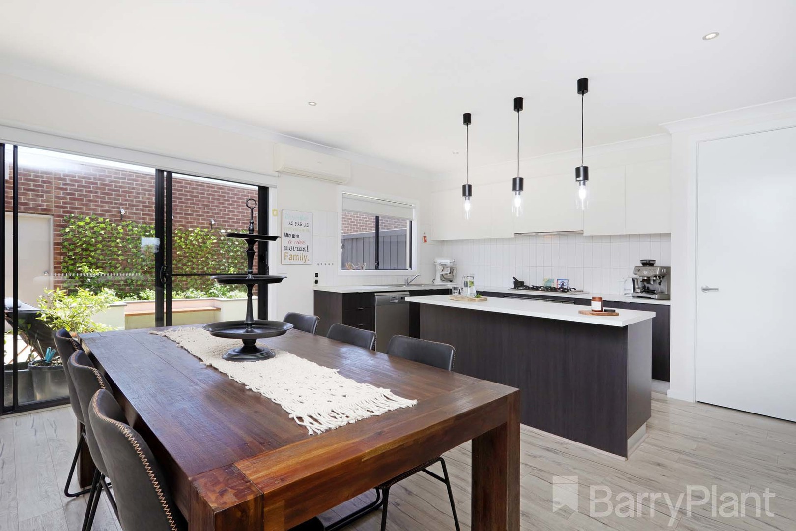 20 Rosette ParadeMickleham, VIC 3064, Mickleham - Thumbnail 6