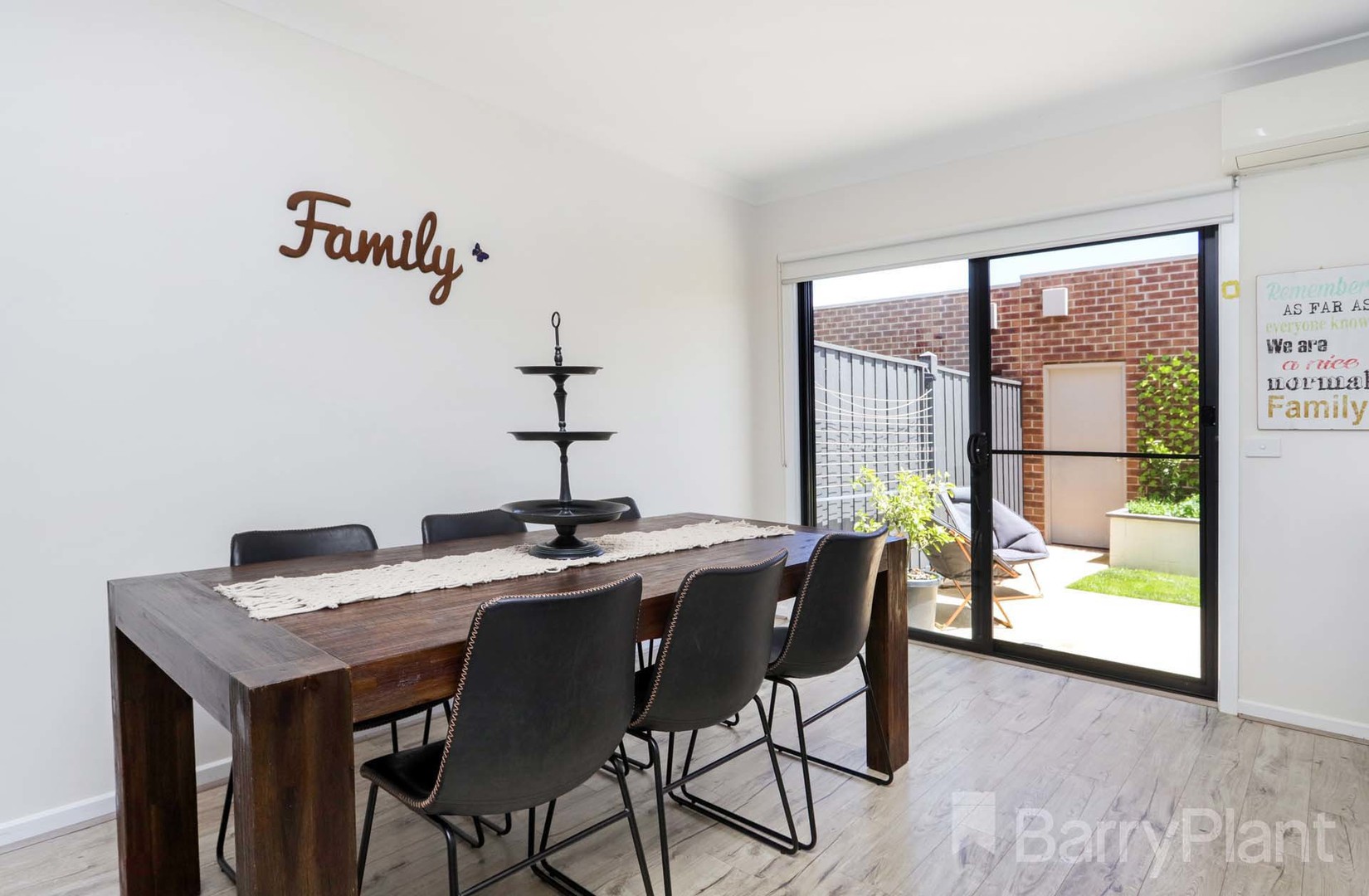 20 Rosette ParadeMickleham, VIC 3064, Mickleham - Thumbnail 7